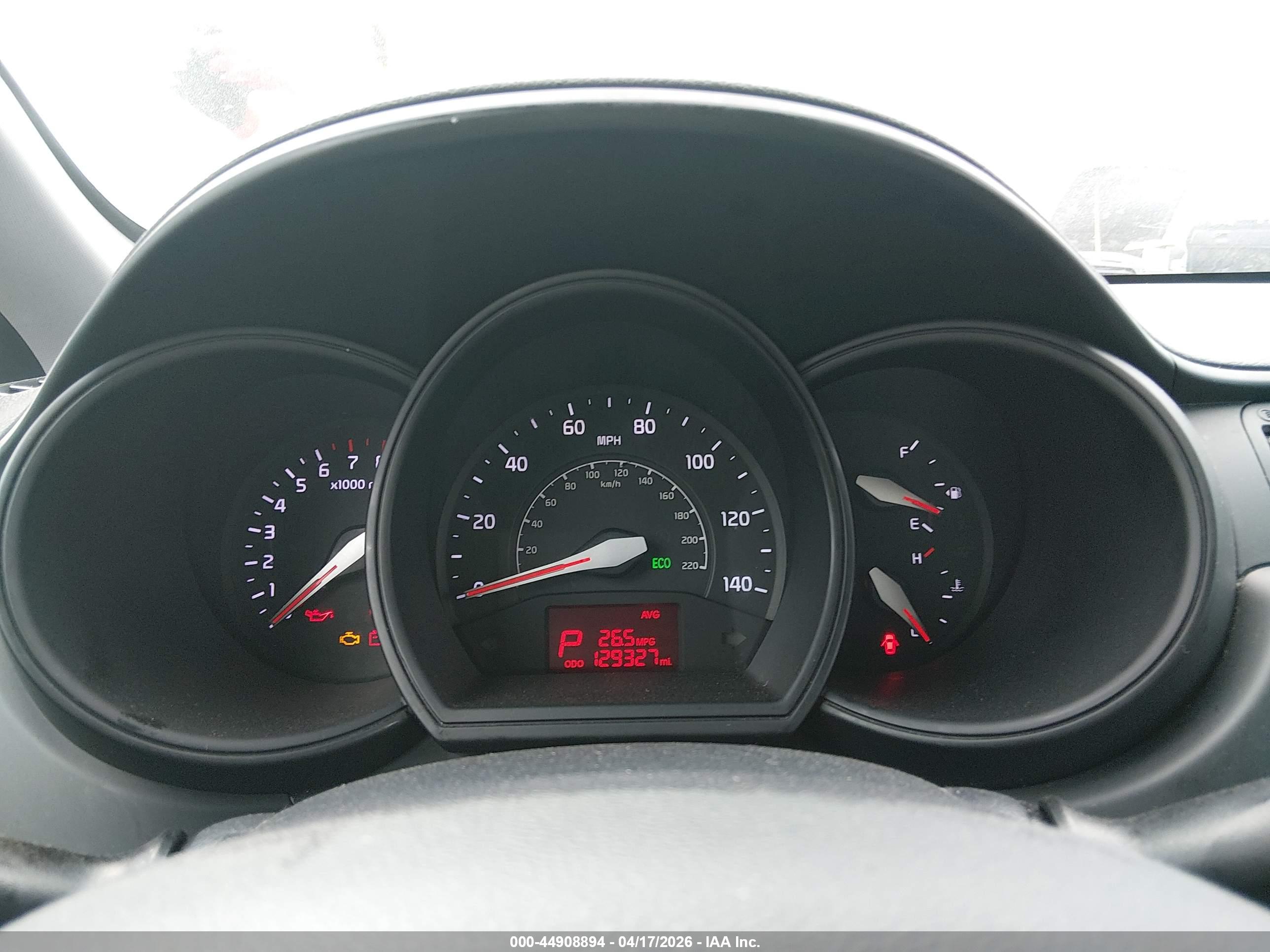 KIA RIO image 7