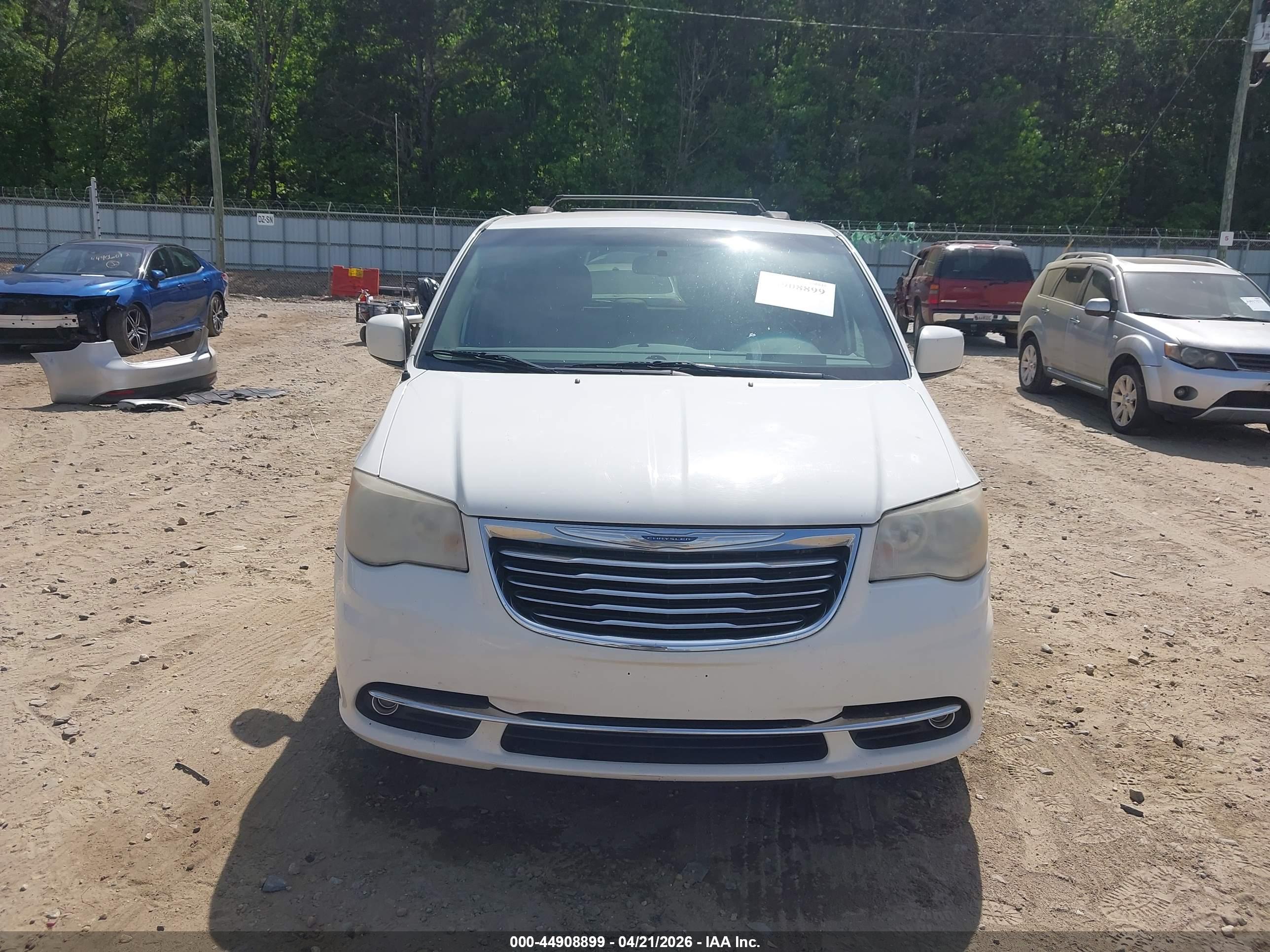 CHRYSLER TOWN image 6