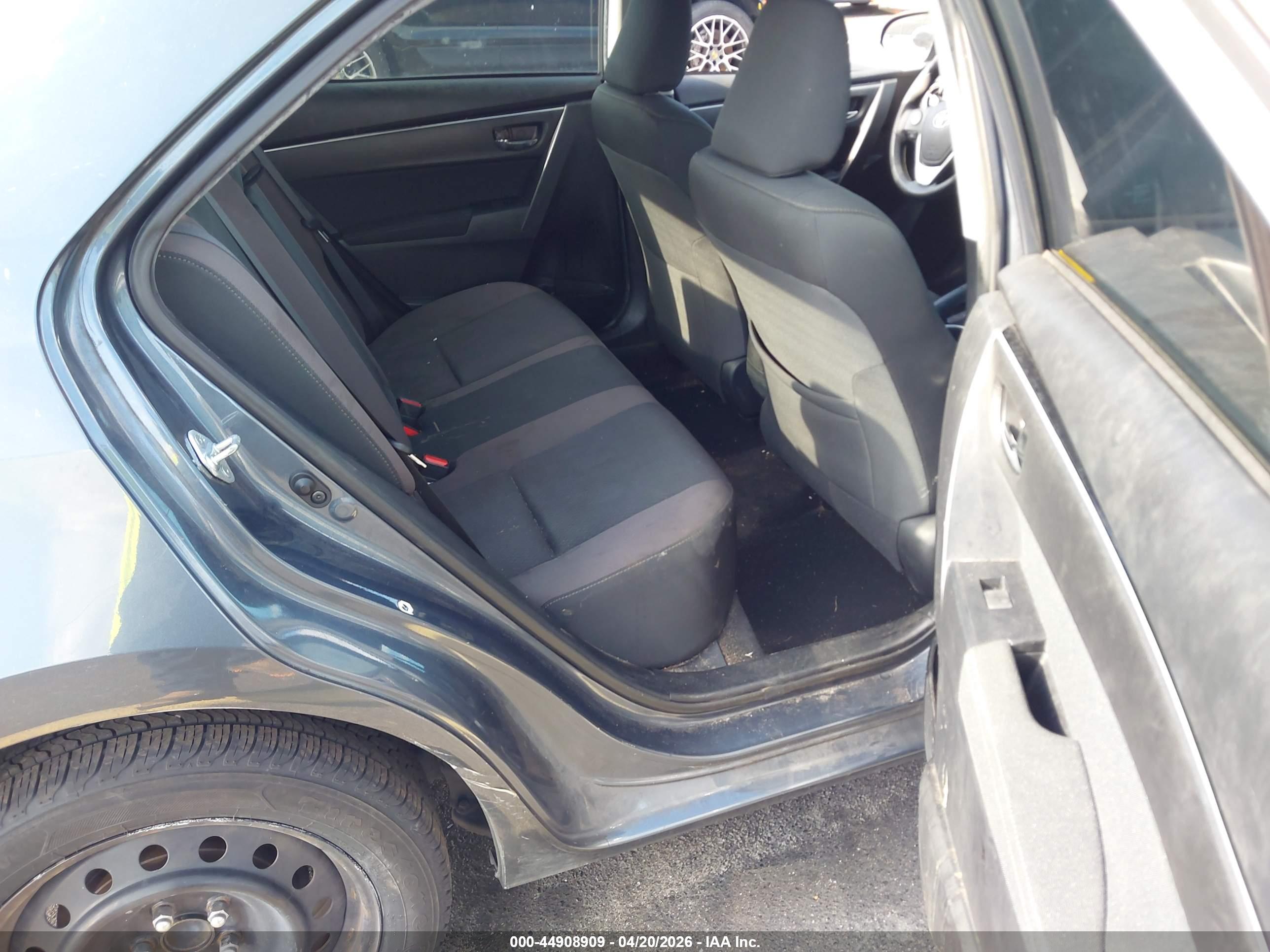 TOYOTA COROLLA image 8