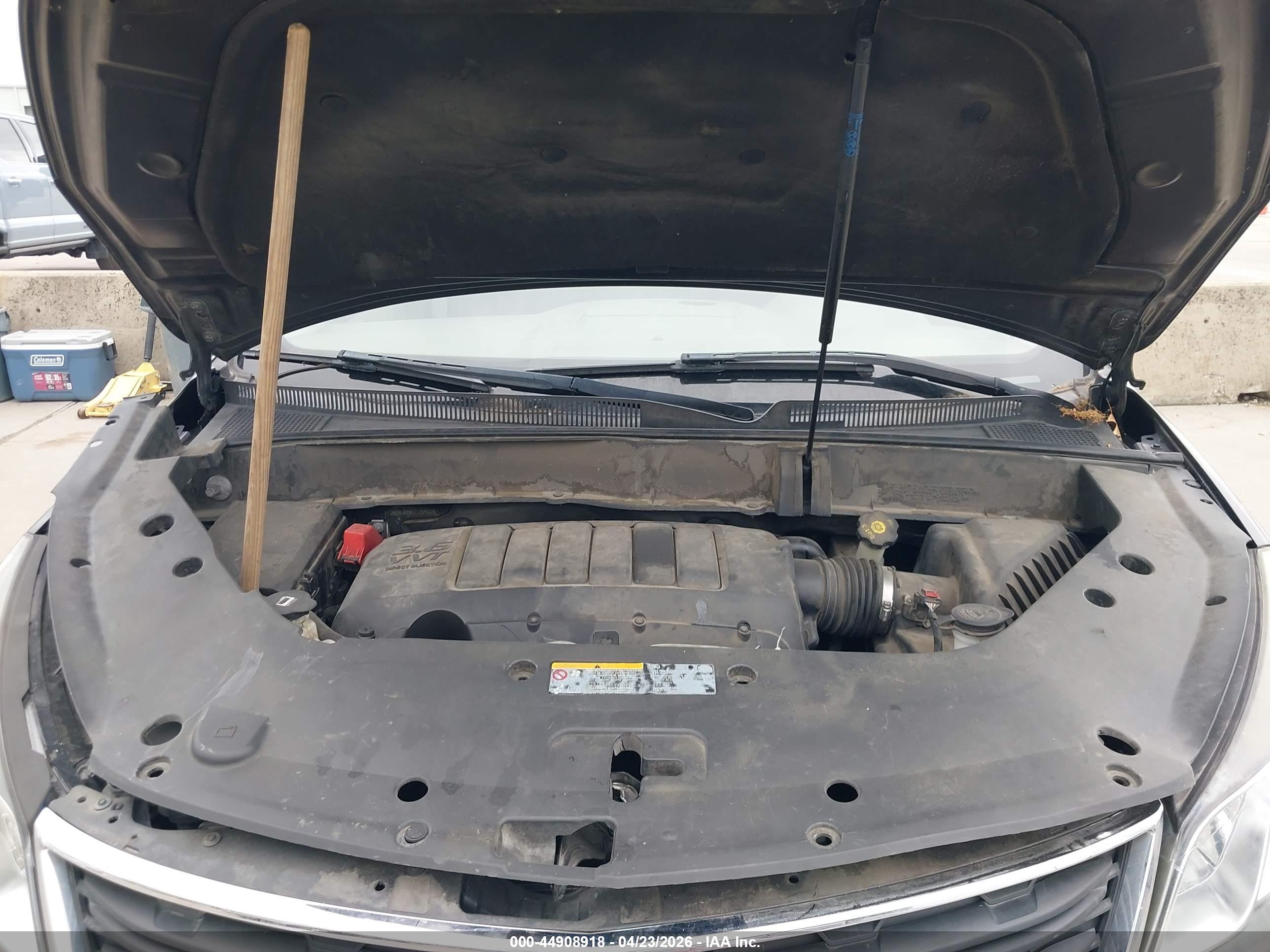 CHEVROLET TRAVERSE image 10