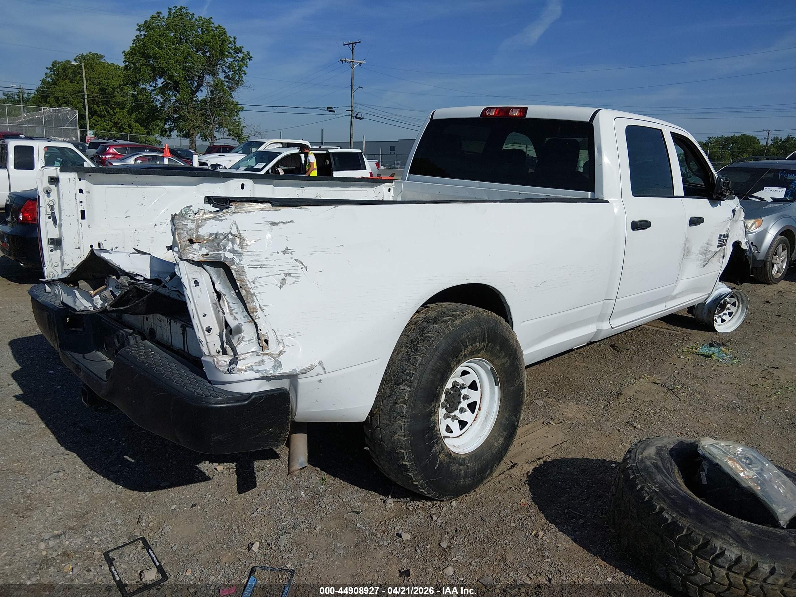 RAM 2500 image 4