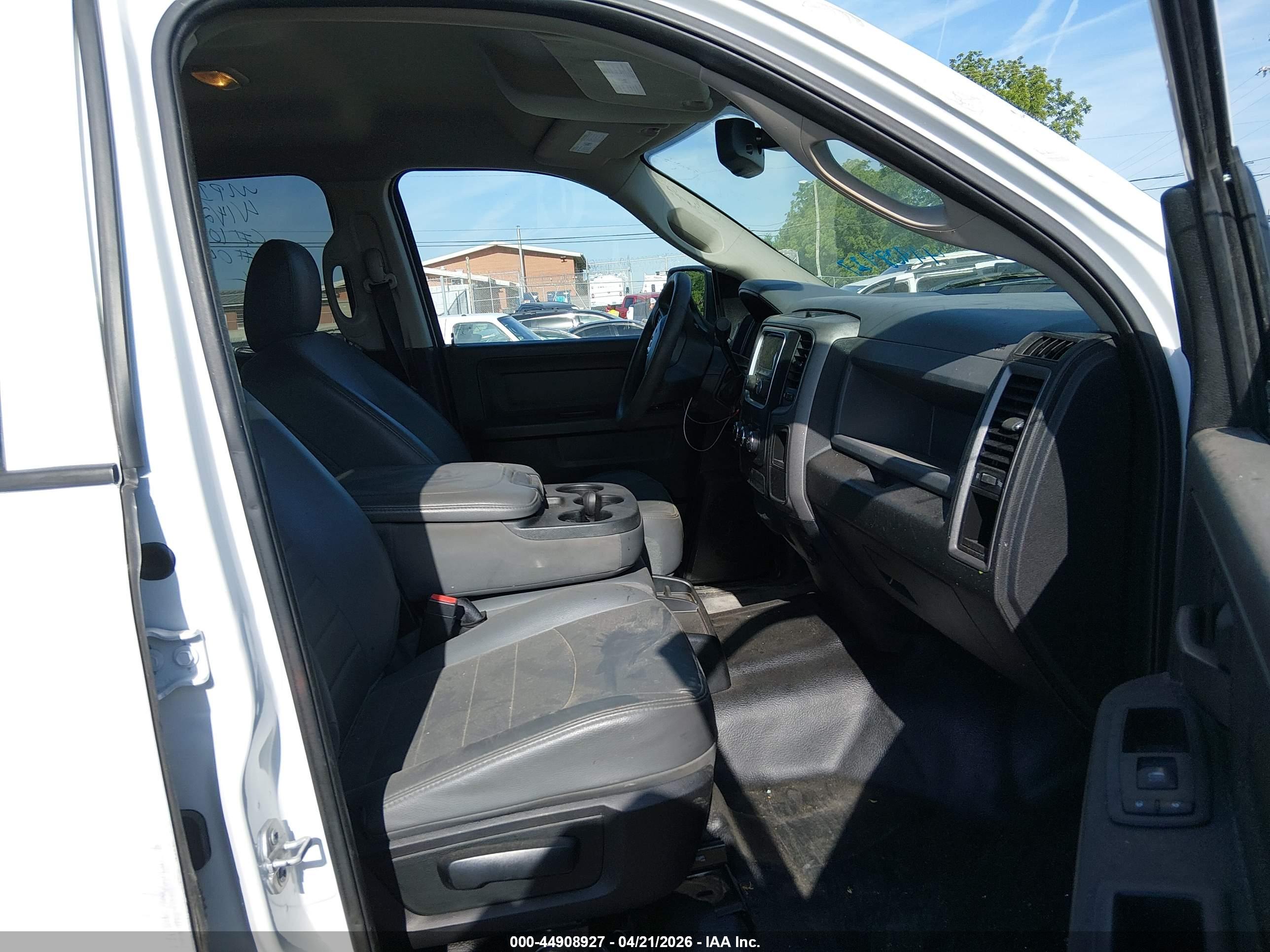RAM 2500 image 5