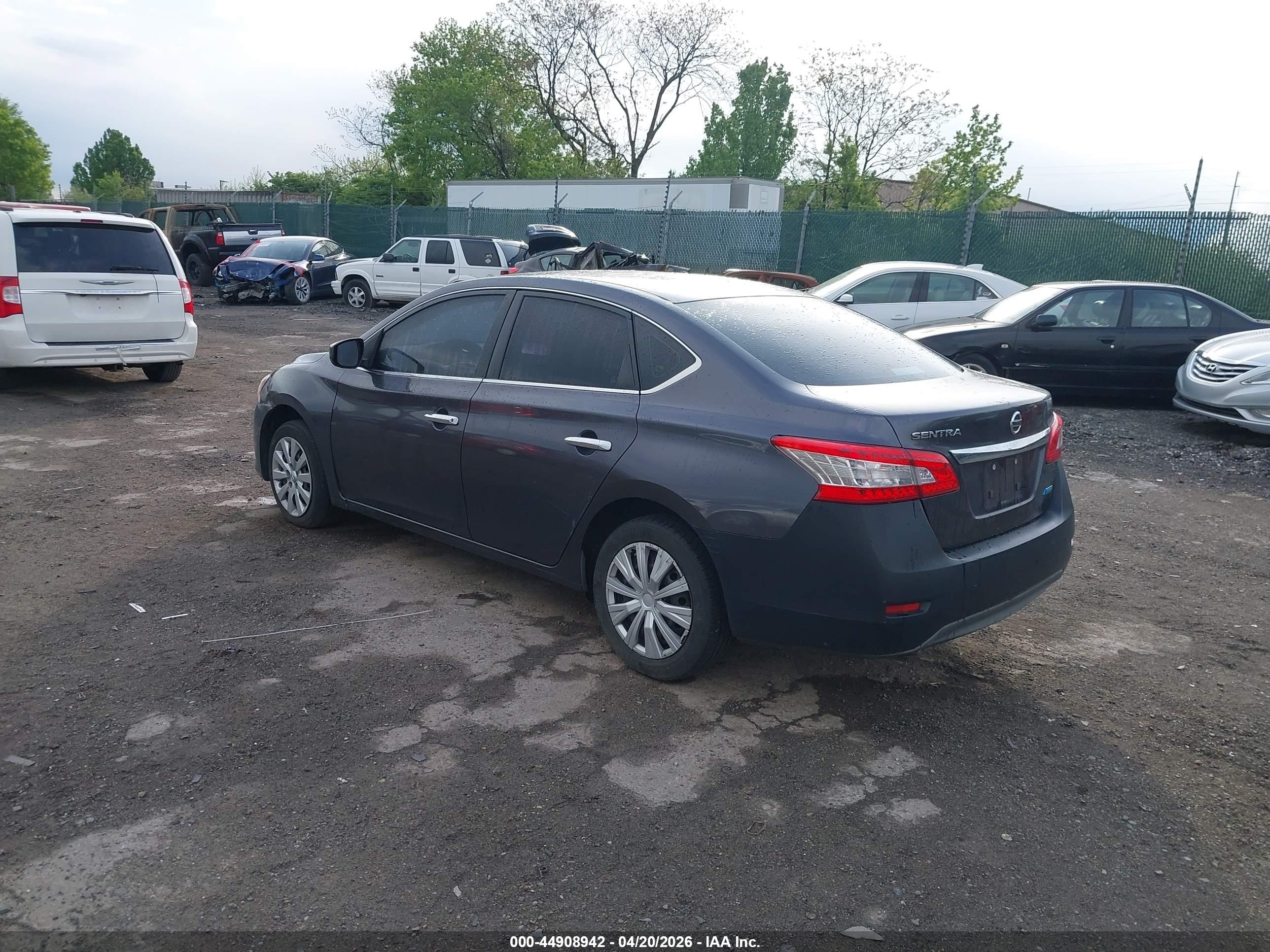 NISSAN SENTRA image 3