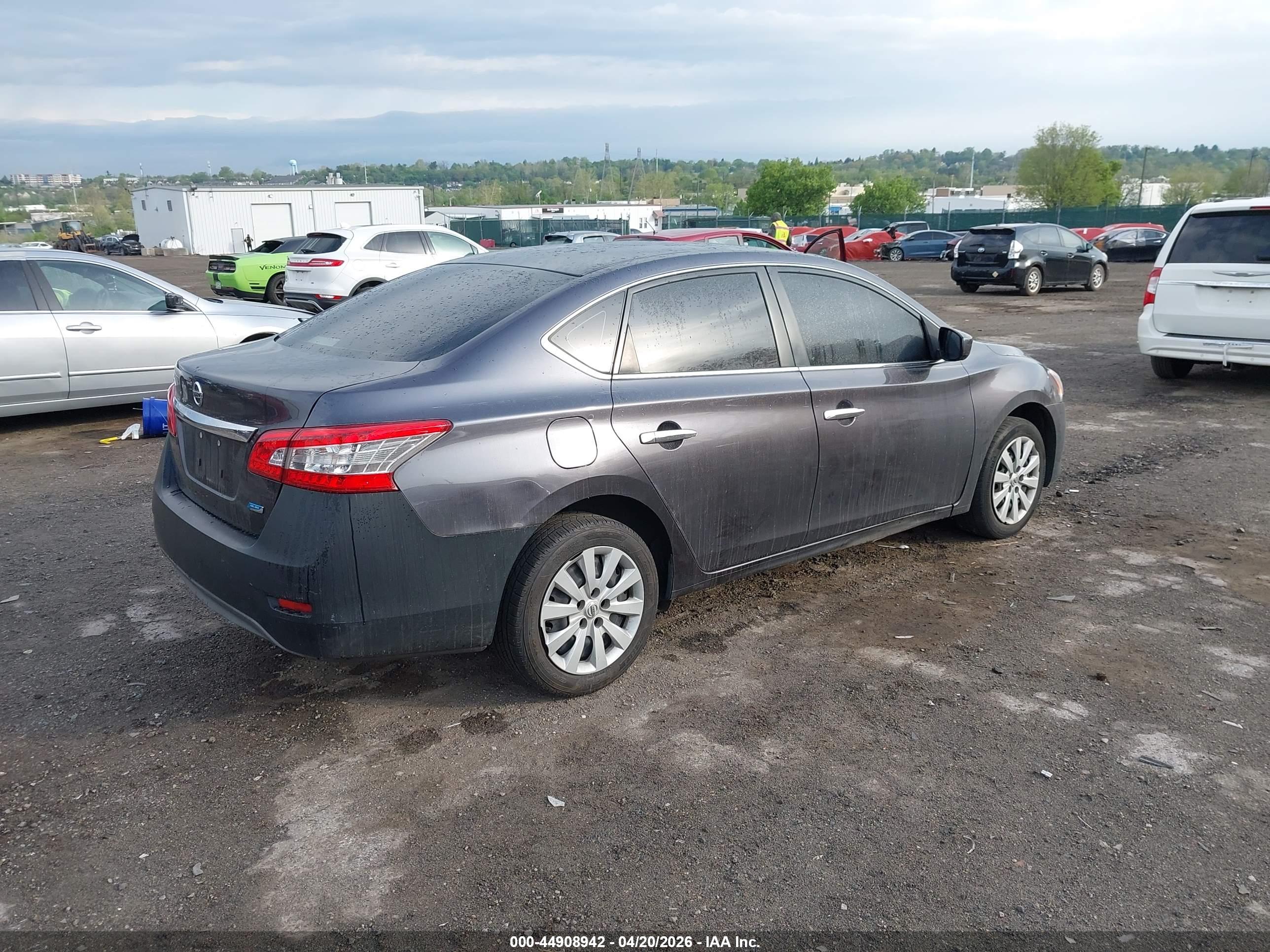 NISSAN SENTRA image 4