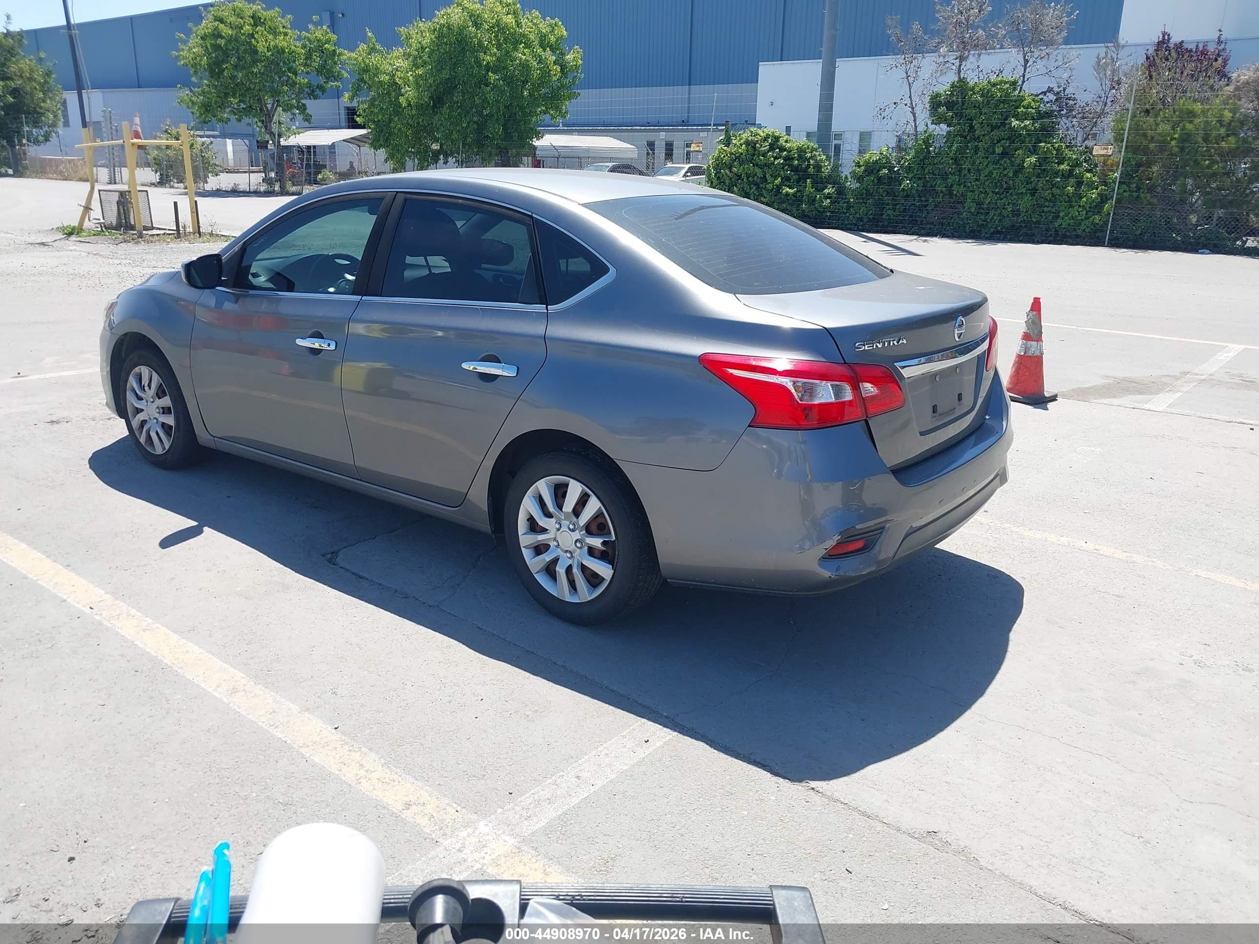 NISSAN SENTRA image 3