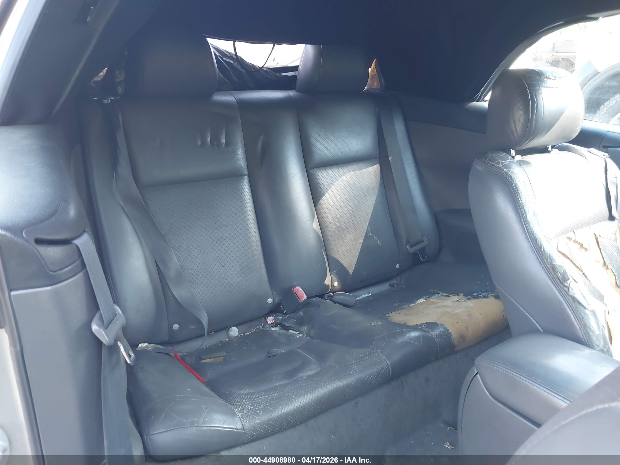 TOYOTA CAMRY image 8