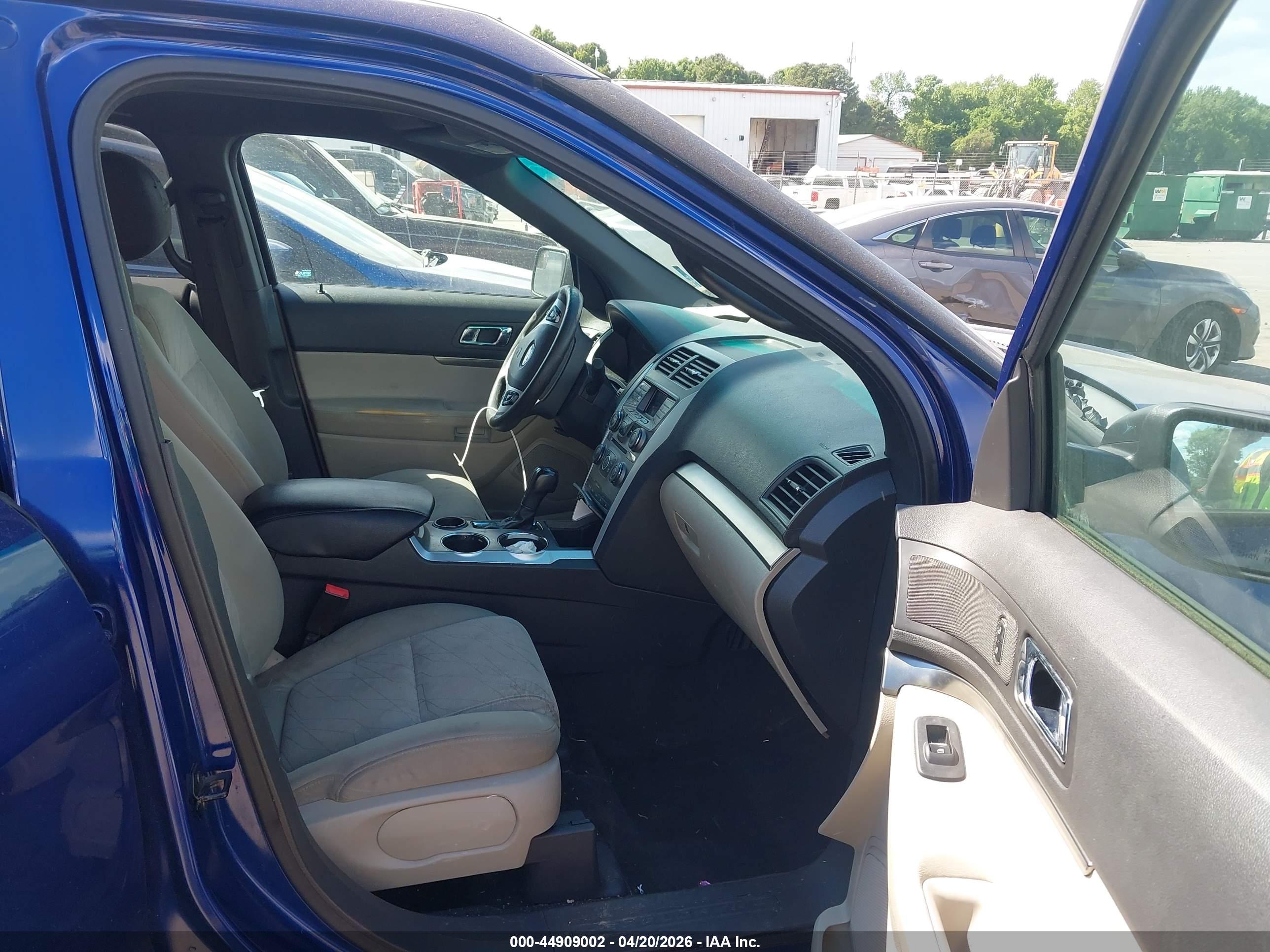 FORD EXPLORER image 5
