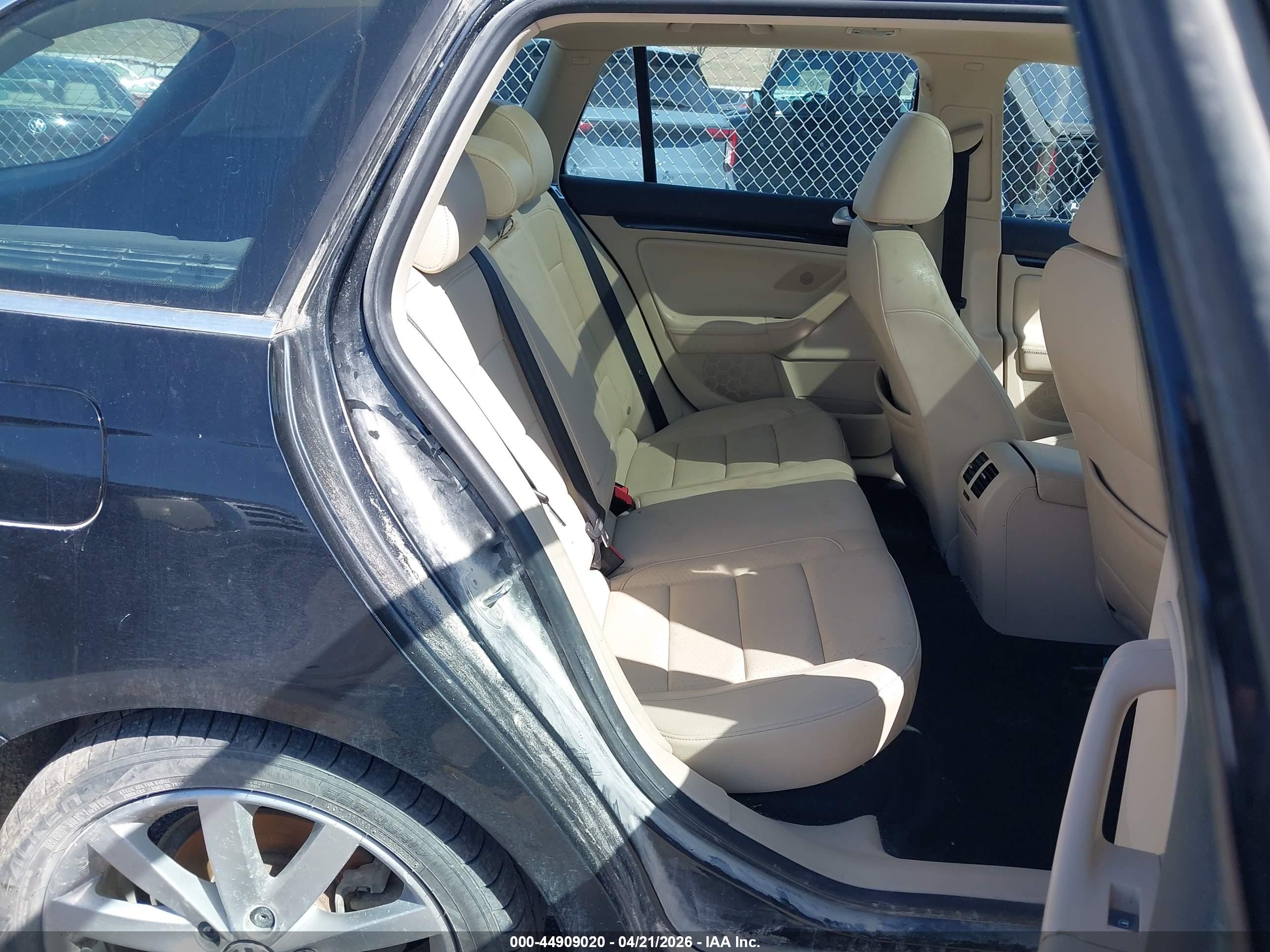 VOLKSWAGEN JETTA image 8
