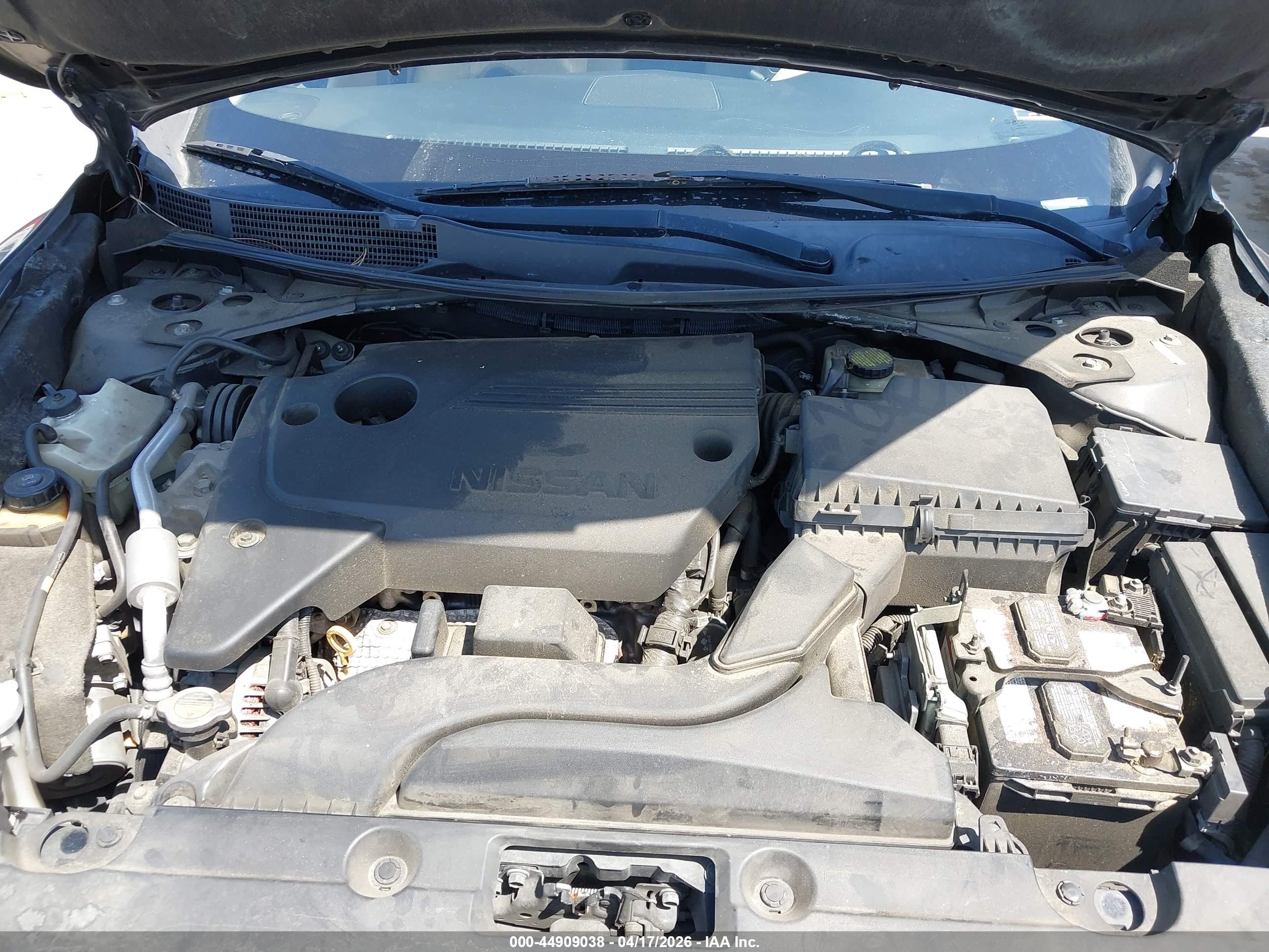 NISSAN ALTIMA image 10