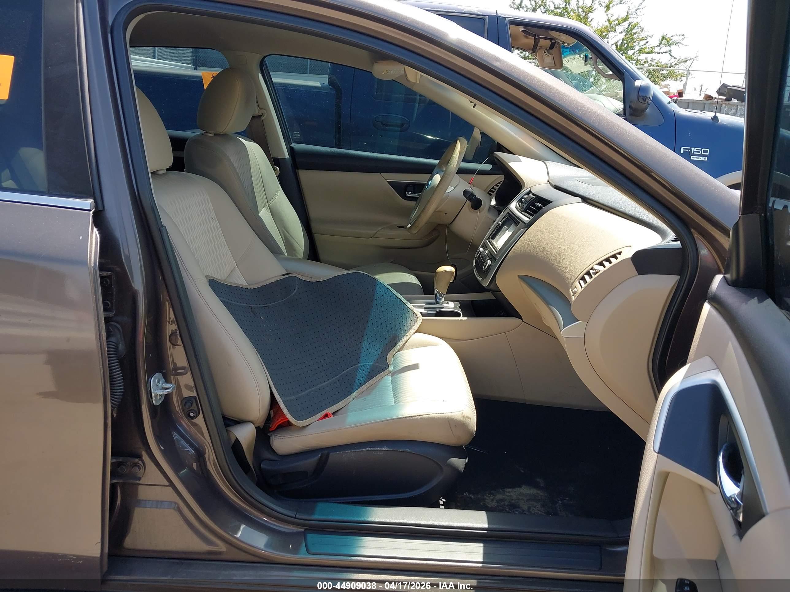 NISSAN ALTIMA image 5