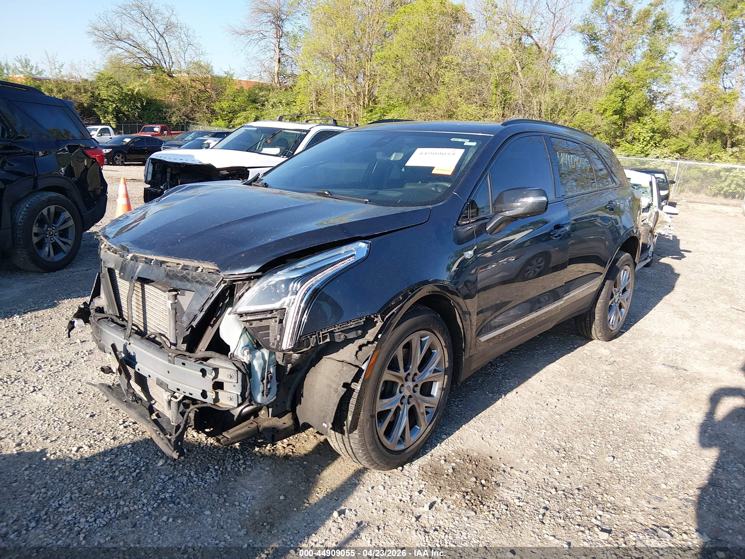CADILLAC XT5 image 2