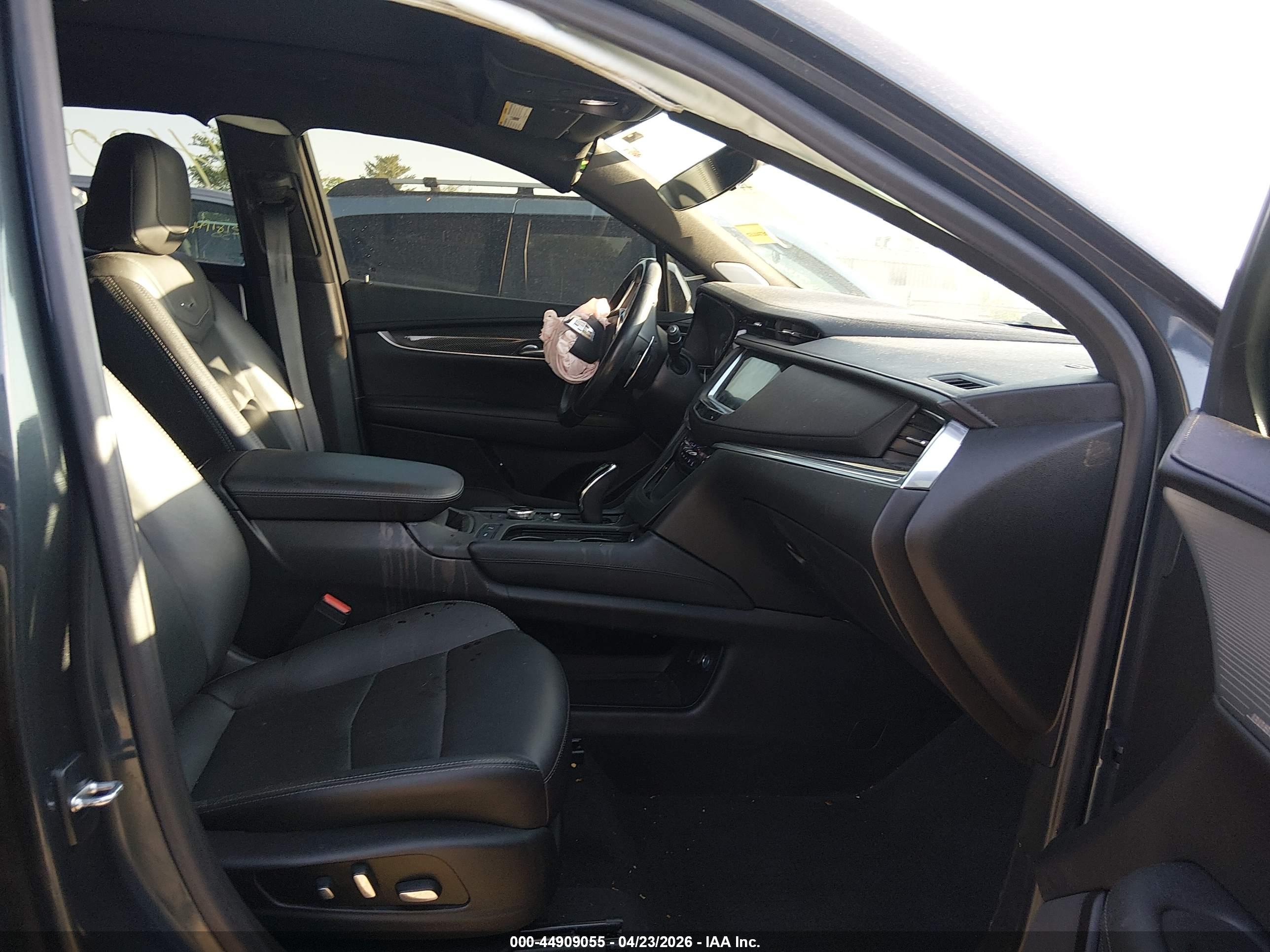 CADILLAC XT5 image 5