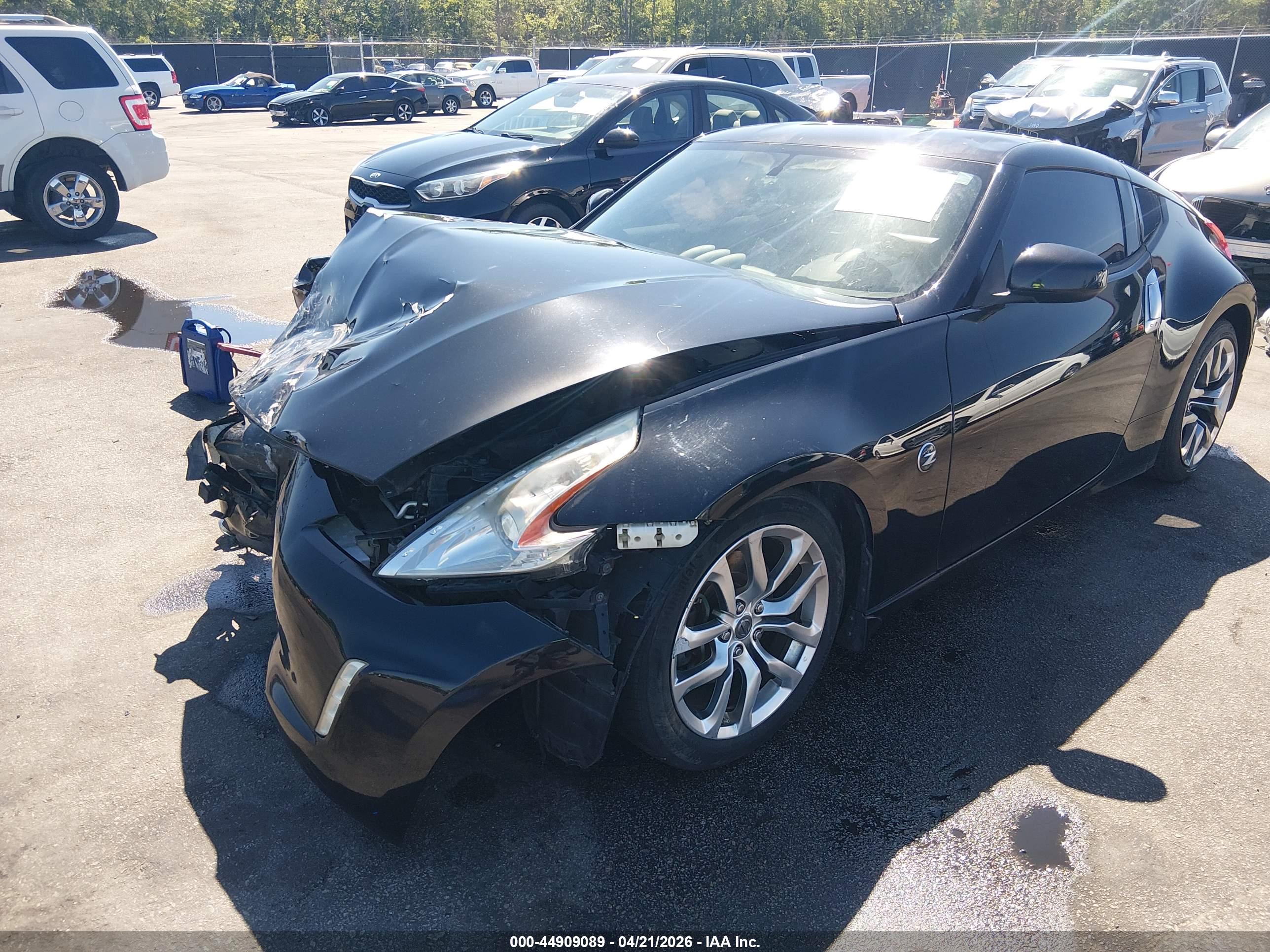 NISSAN 370Z image 2