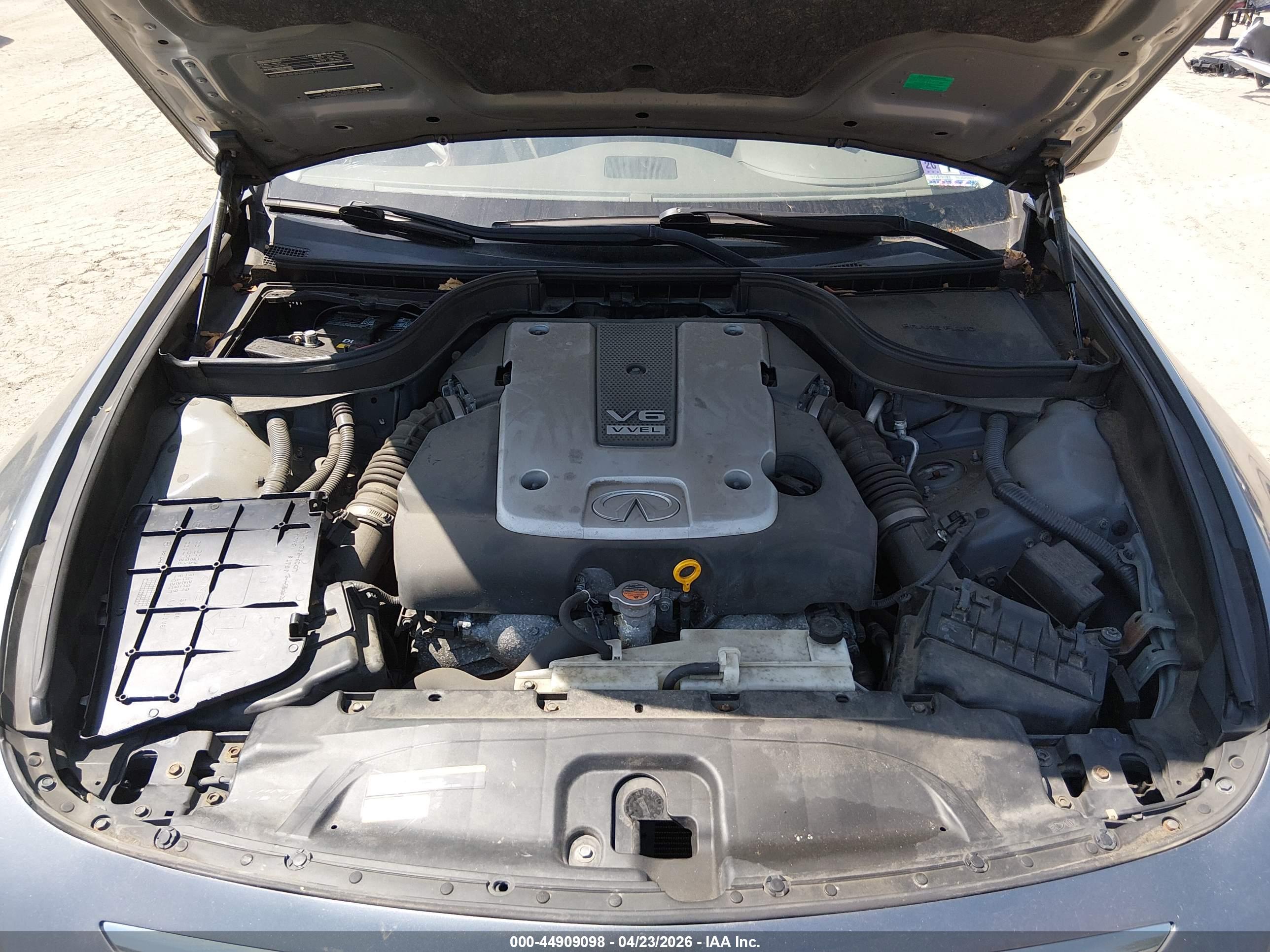 INFINITI G37X image 10