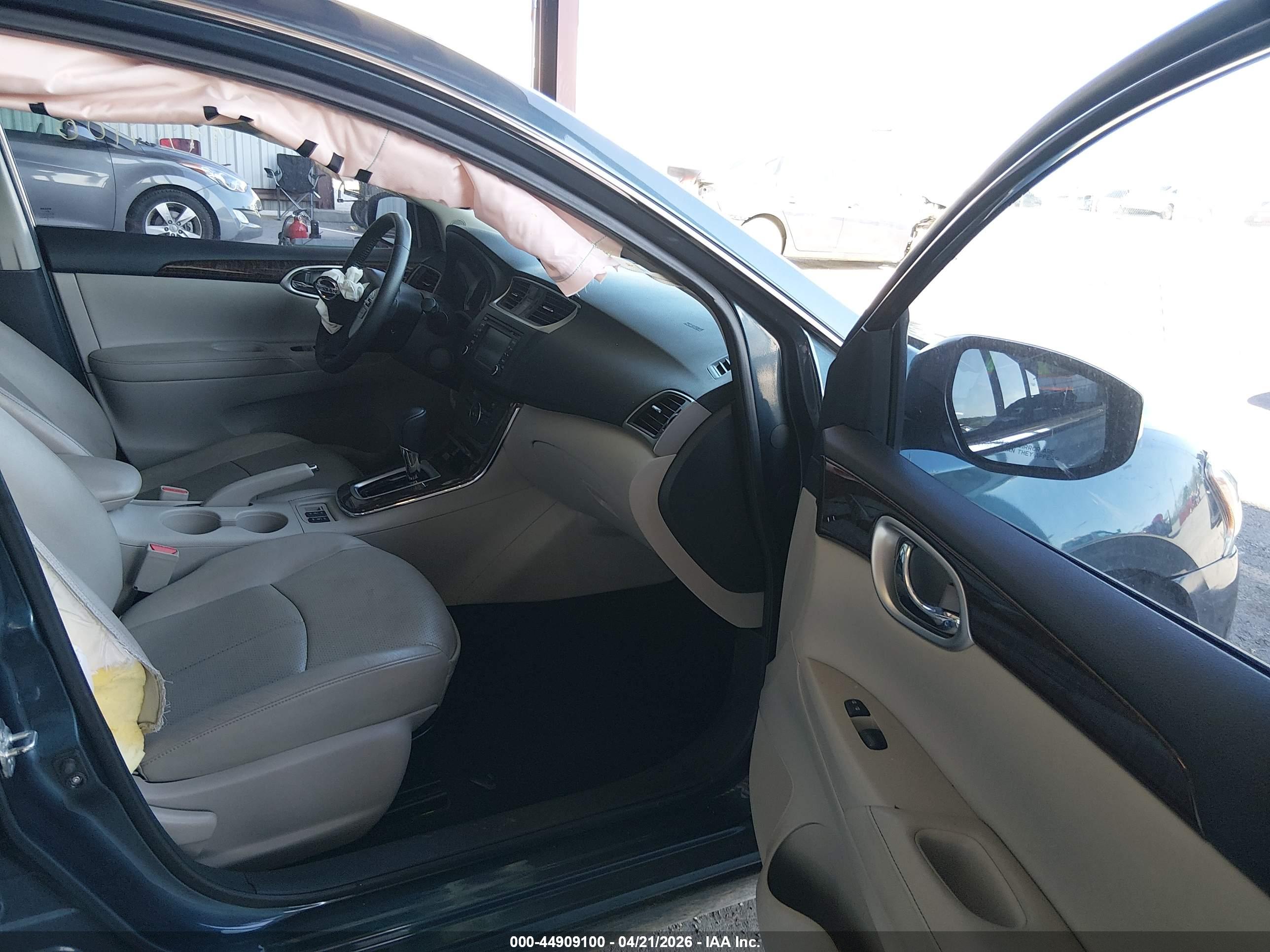NISSAN SENTRA image 5