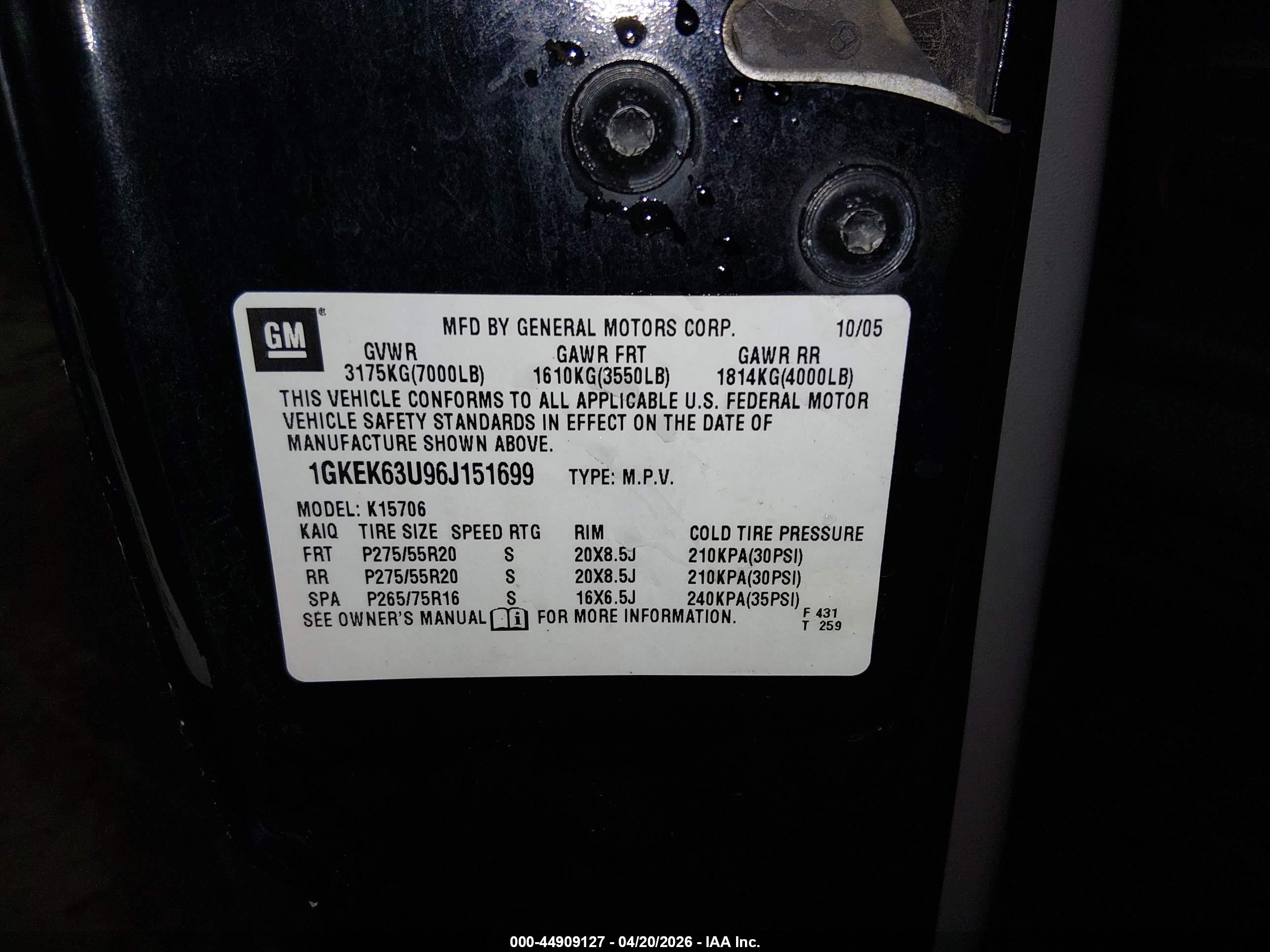 GMC YUKON image 9