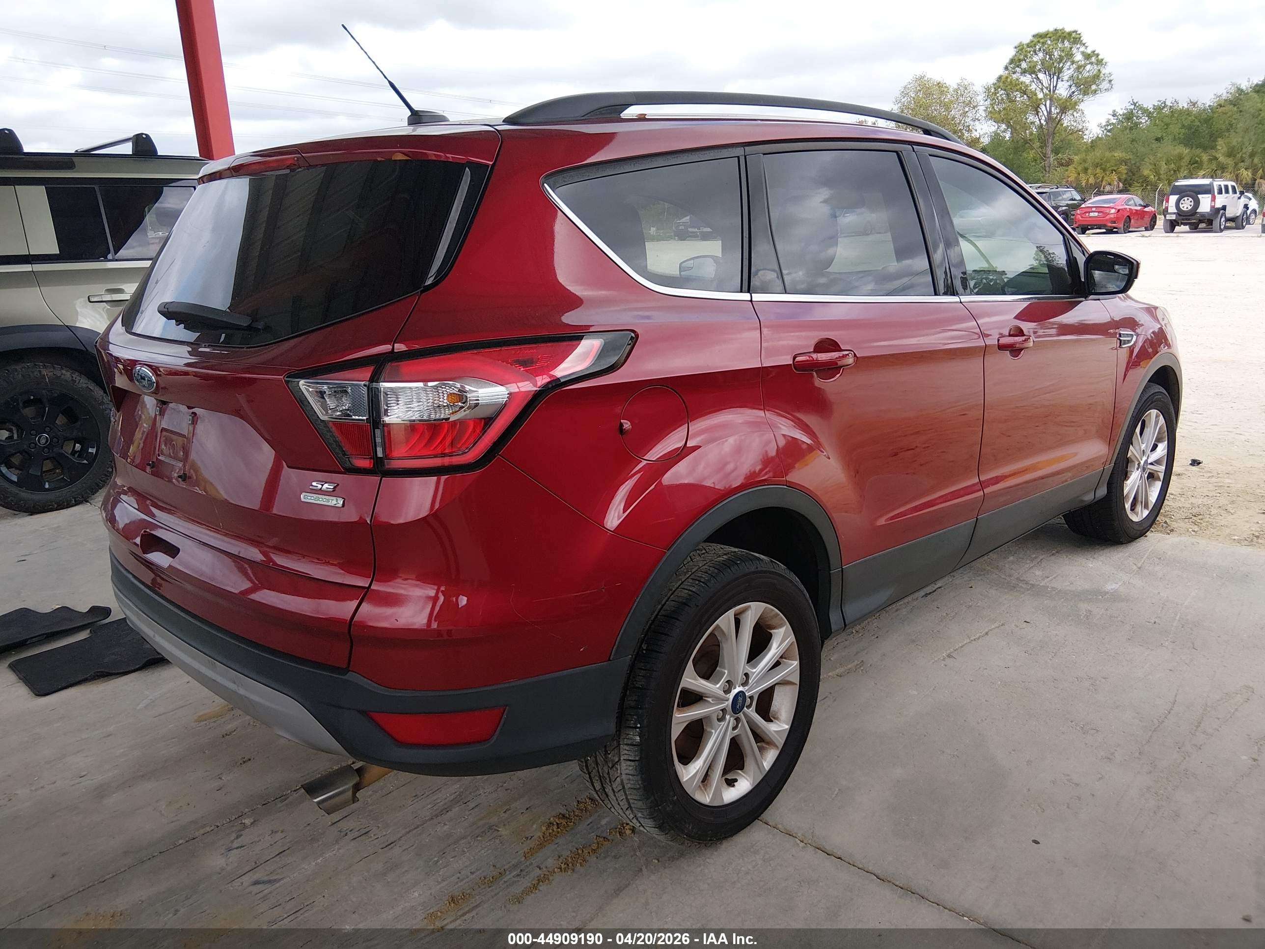 FORD ESCAPE image 4