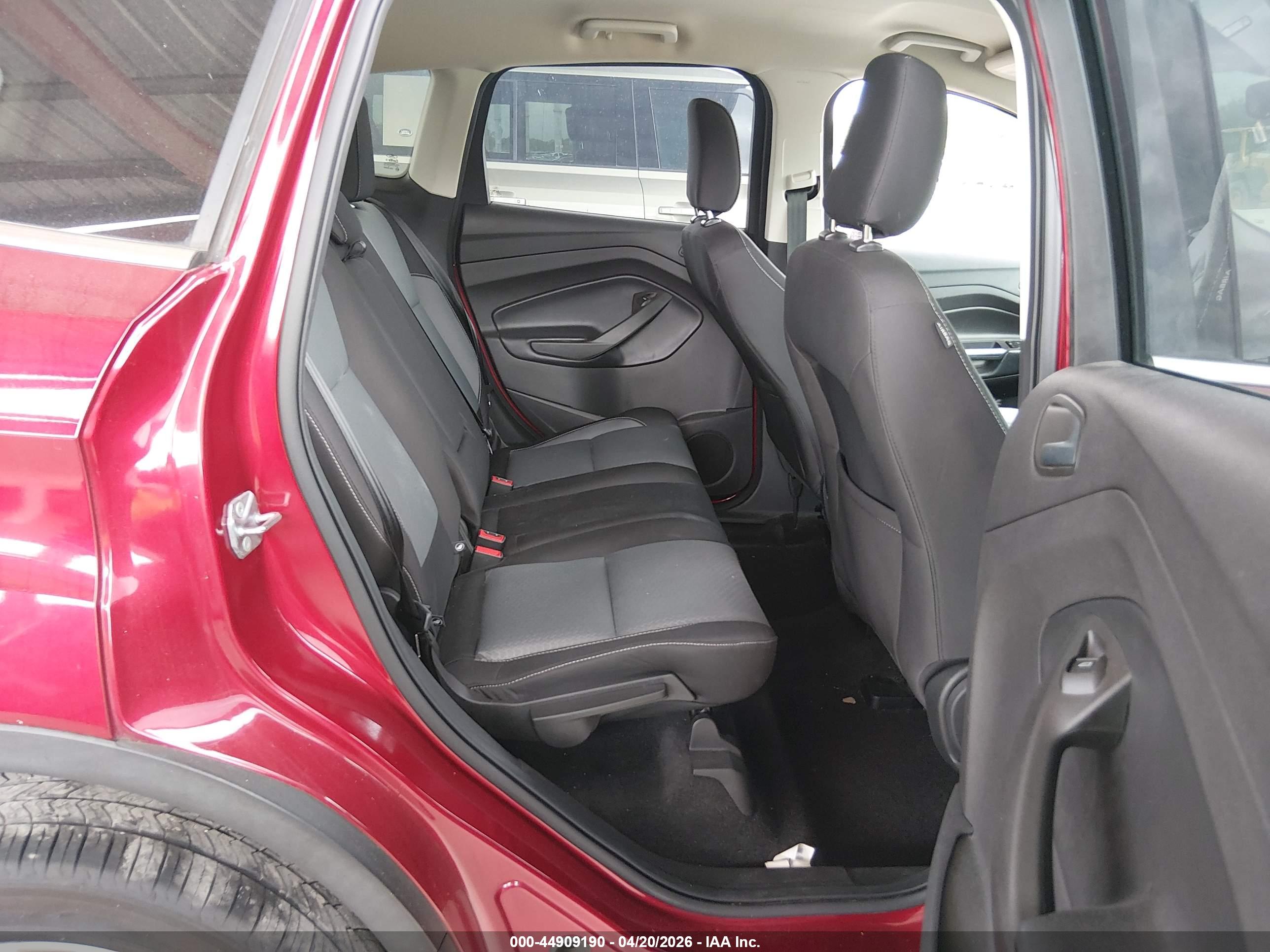 FORD ESCAPE image 8