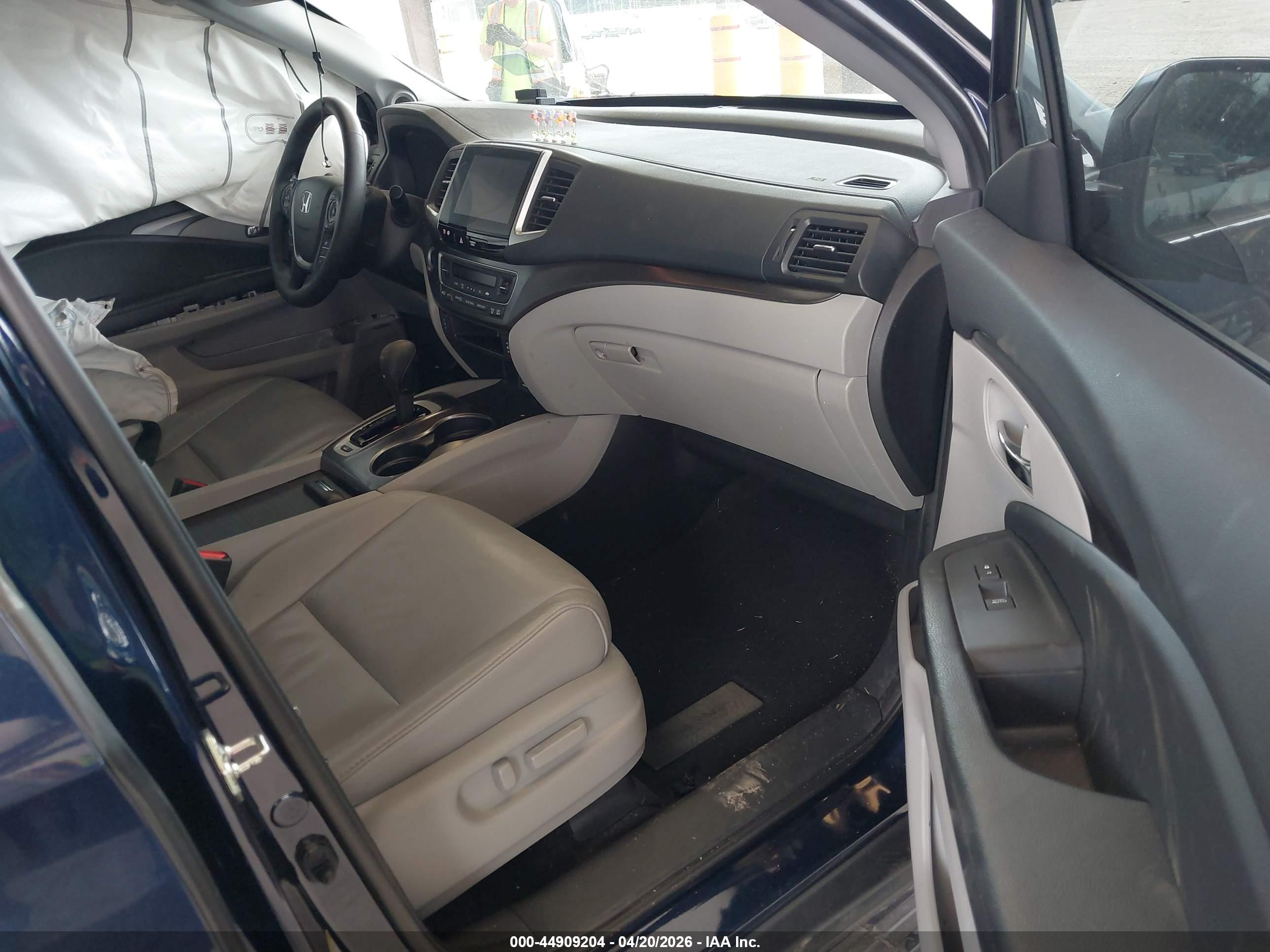 HONDA PILOT image 5