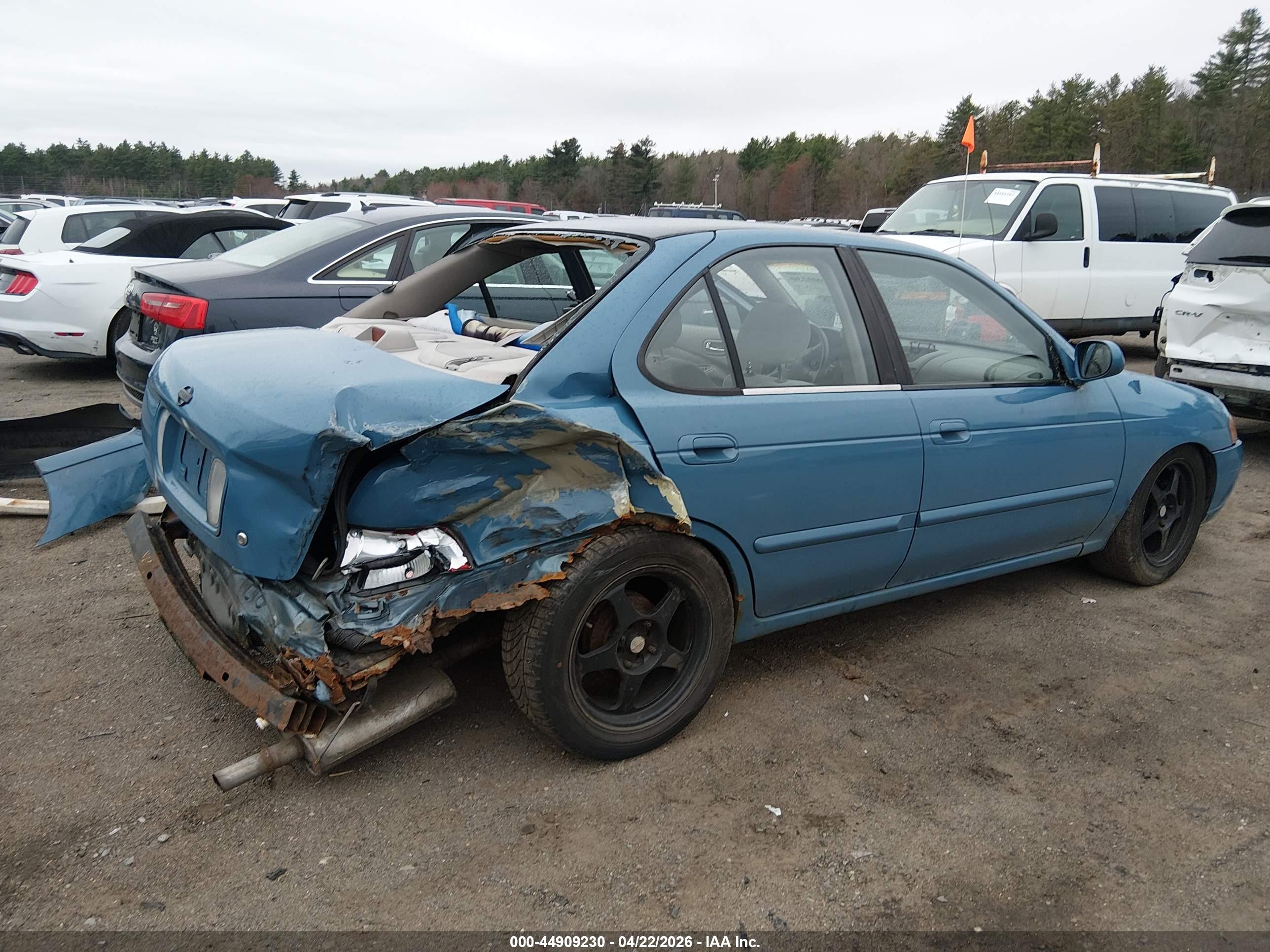 NISSAN SENTRA image 4