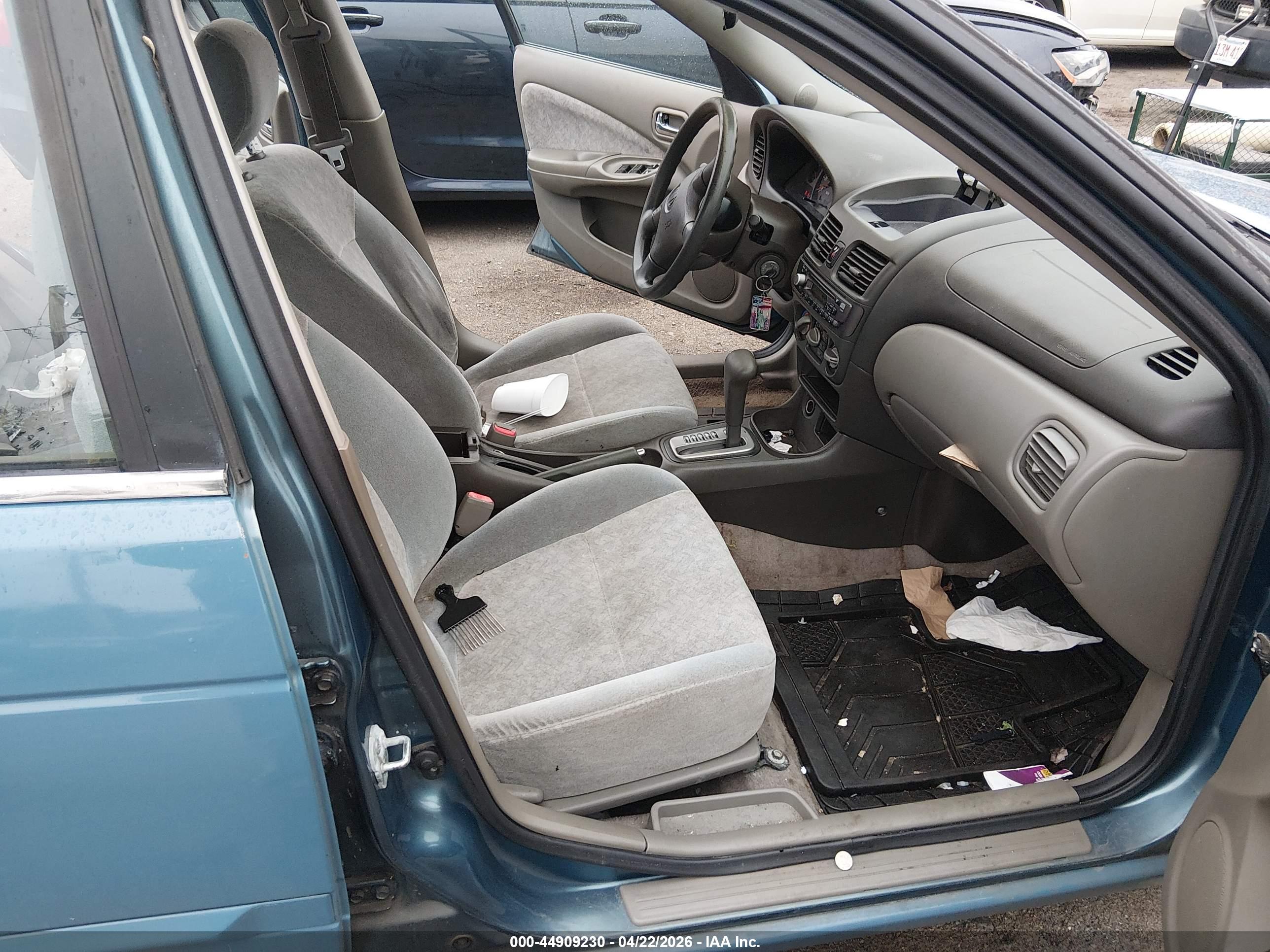 NISSAN SENTRA image 5