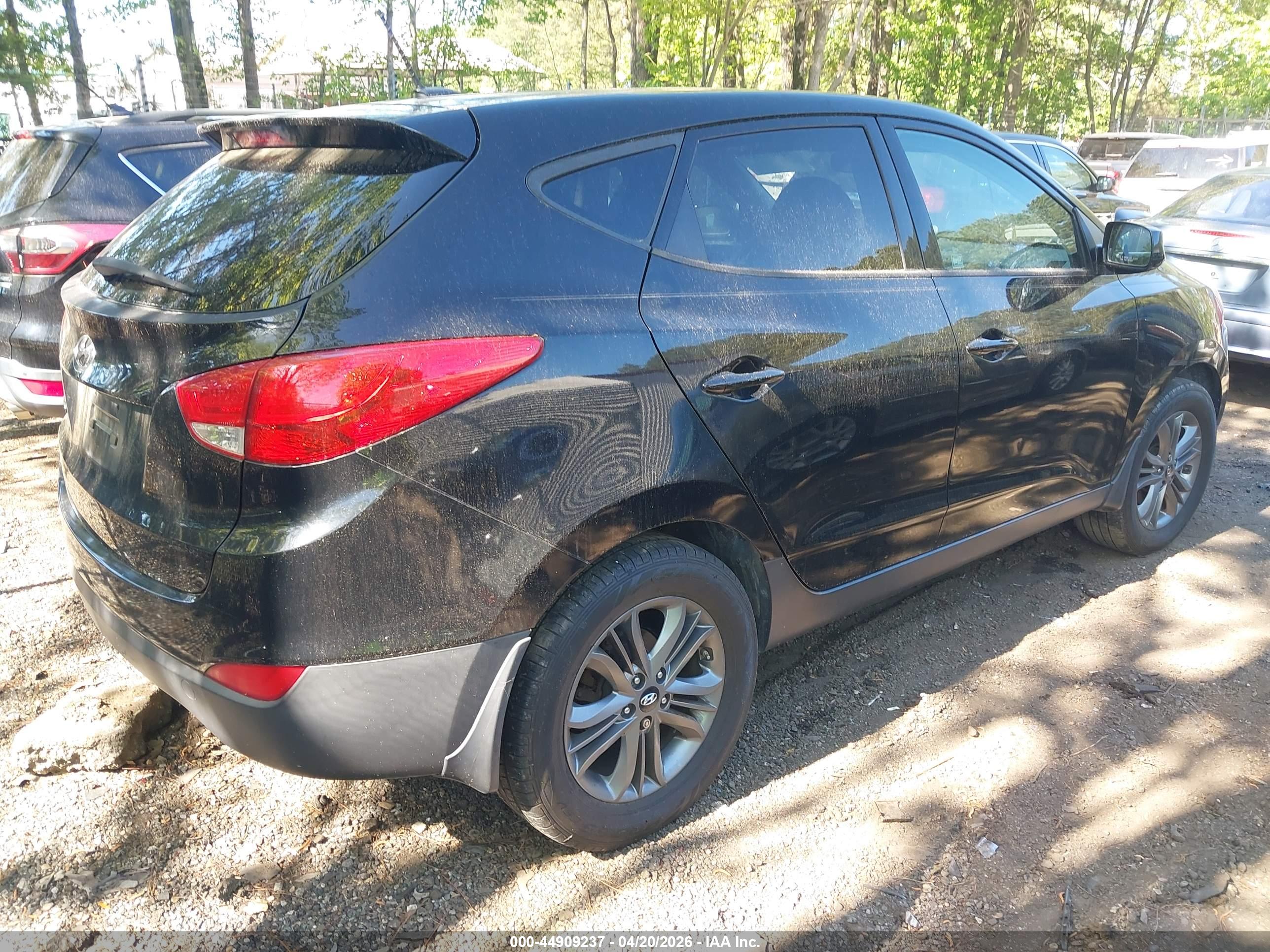 HYUNDAI TUCSON image 4