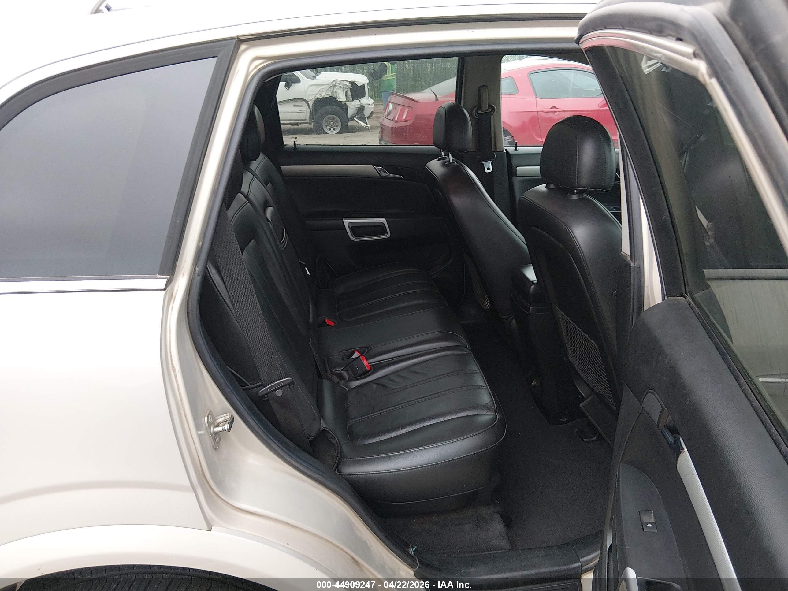 CHEVROLET CAPTIVA image 8