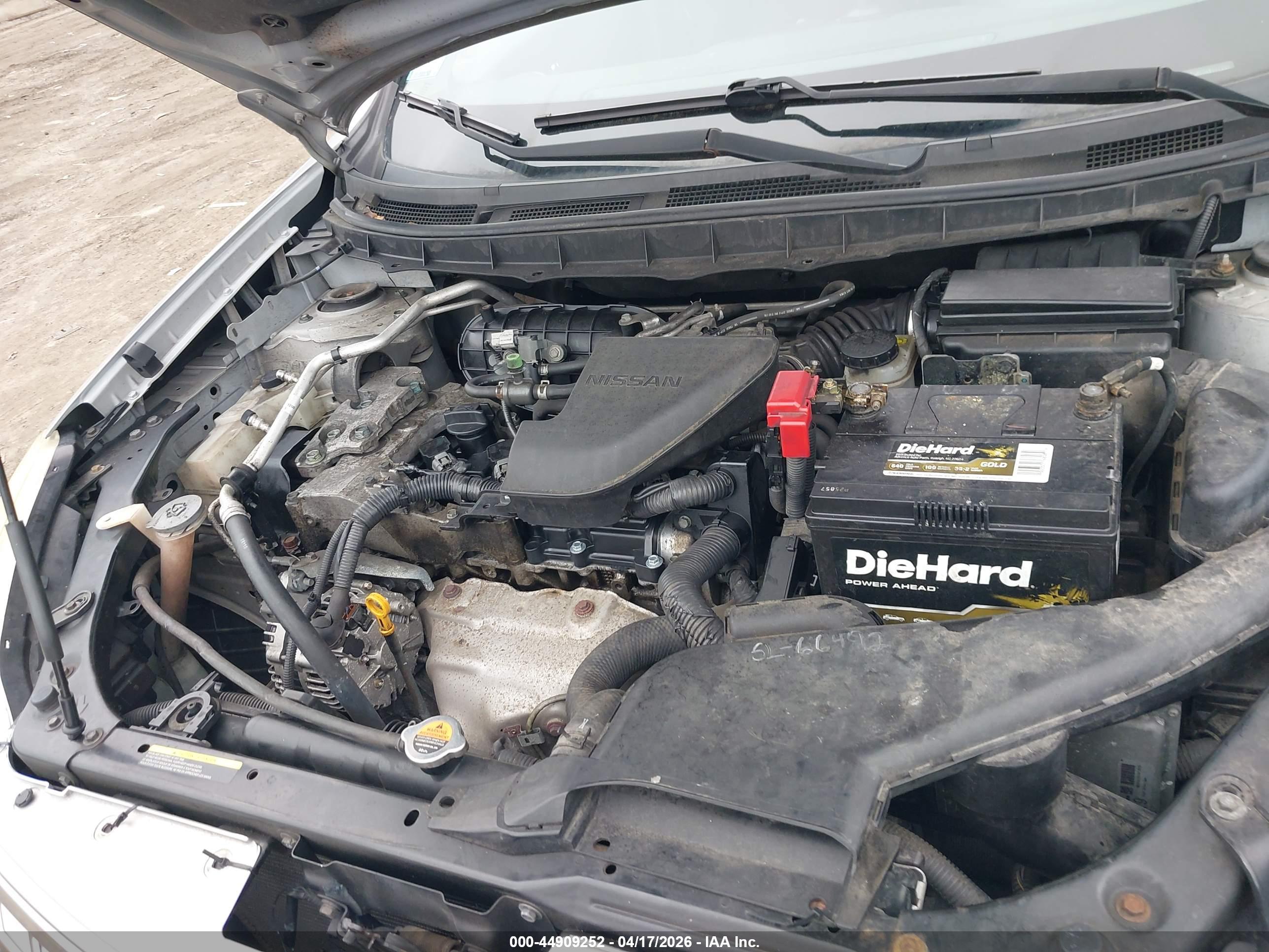 NISSAN ROGUE image 10