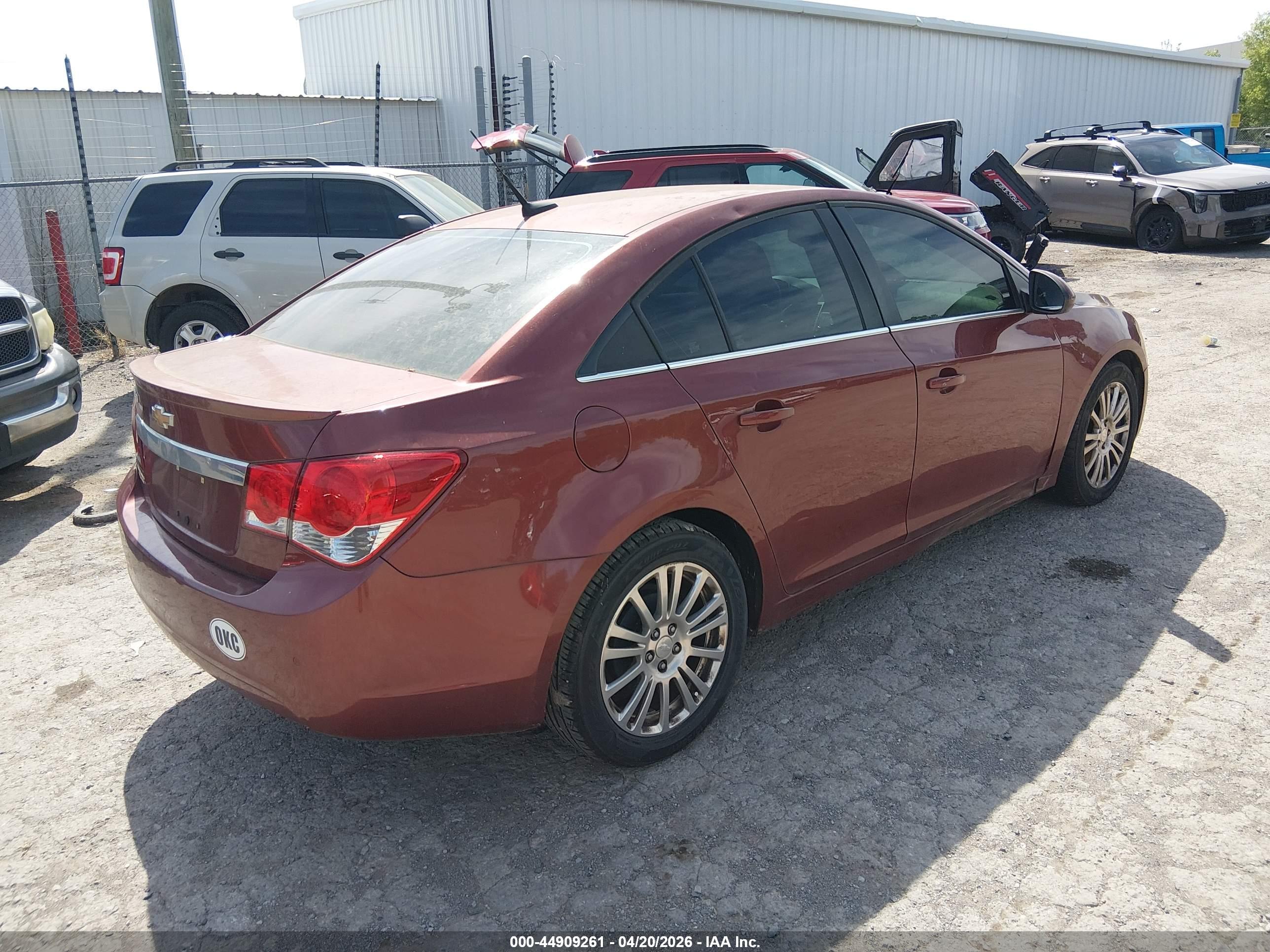 CHEVROLET CRUZE image 4