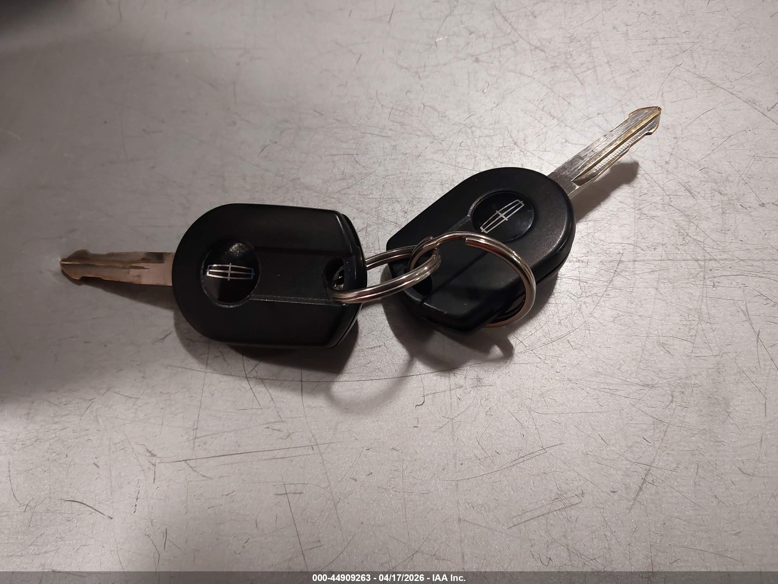 LINCOLN MKZ image 11
