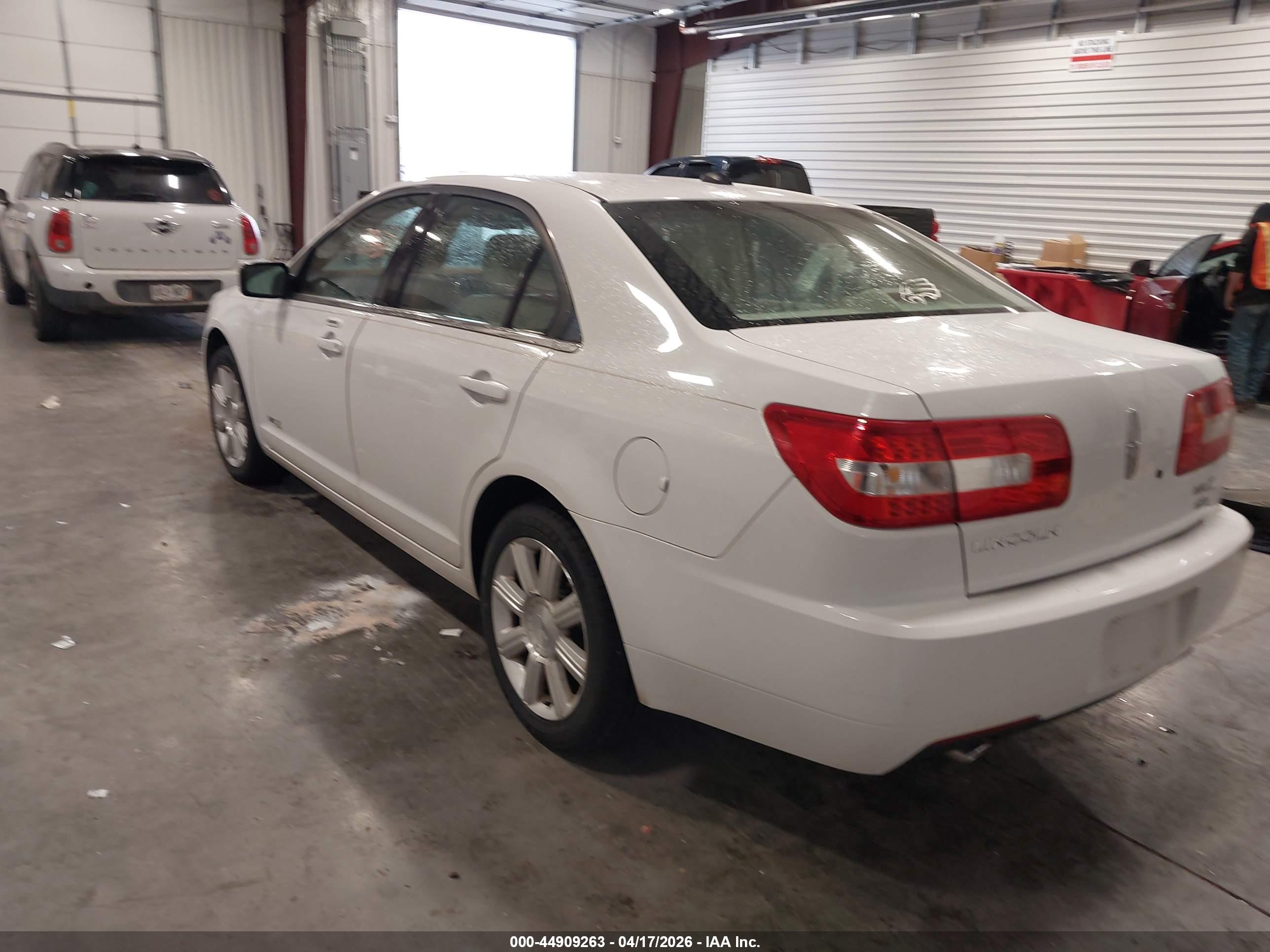 LINCOLN MKZ image 3