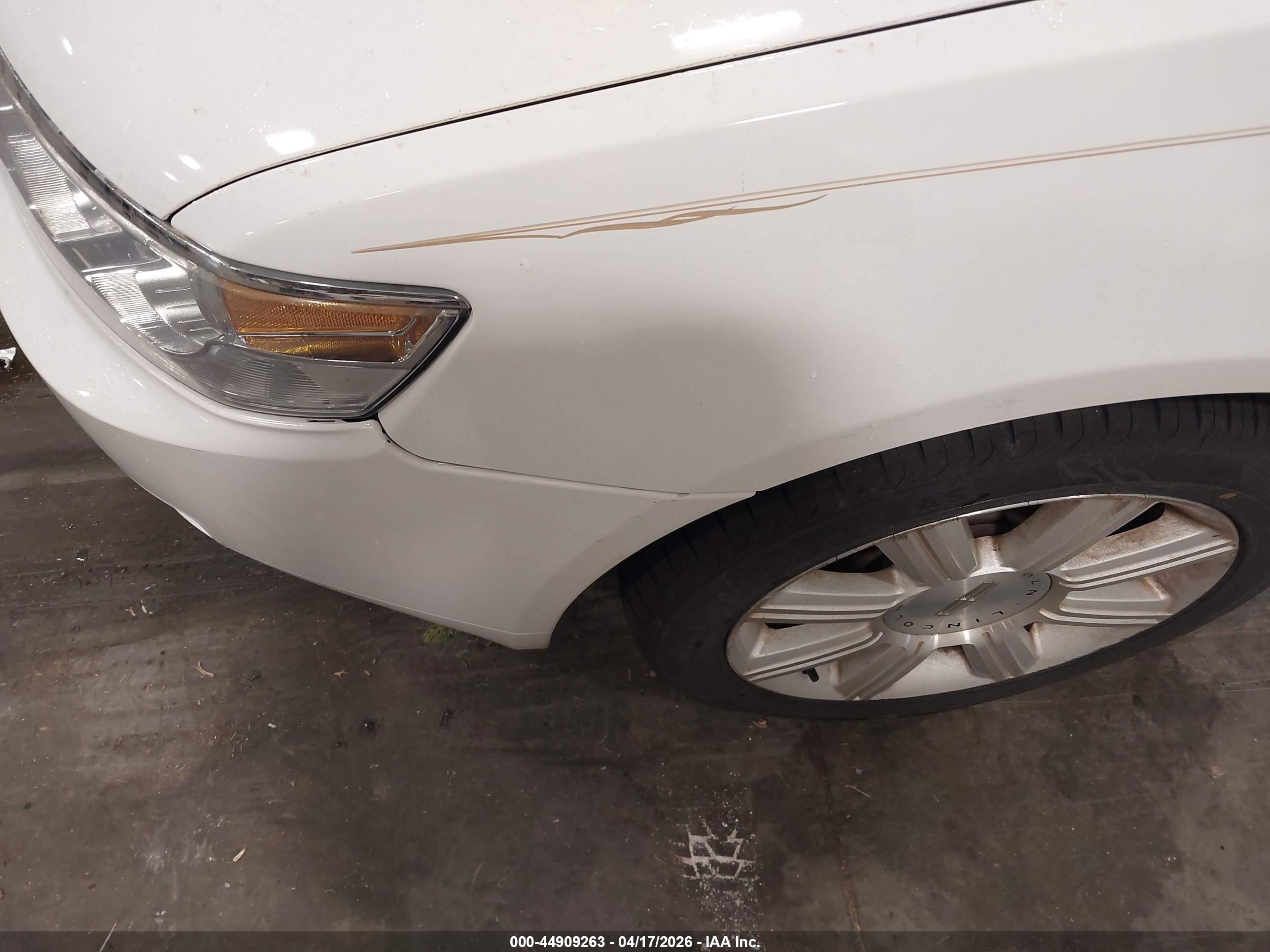 LINCOLN MKZ image 6