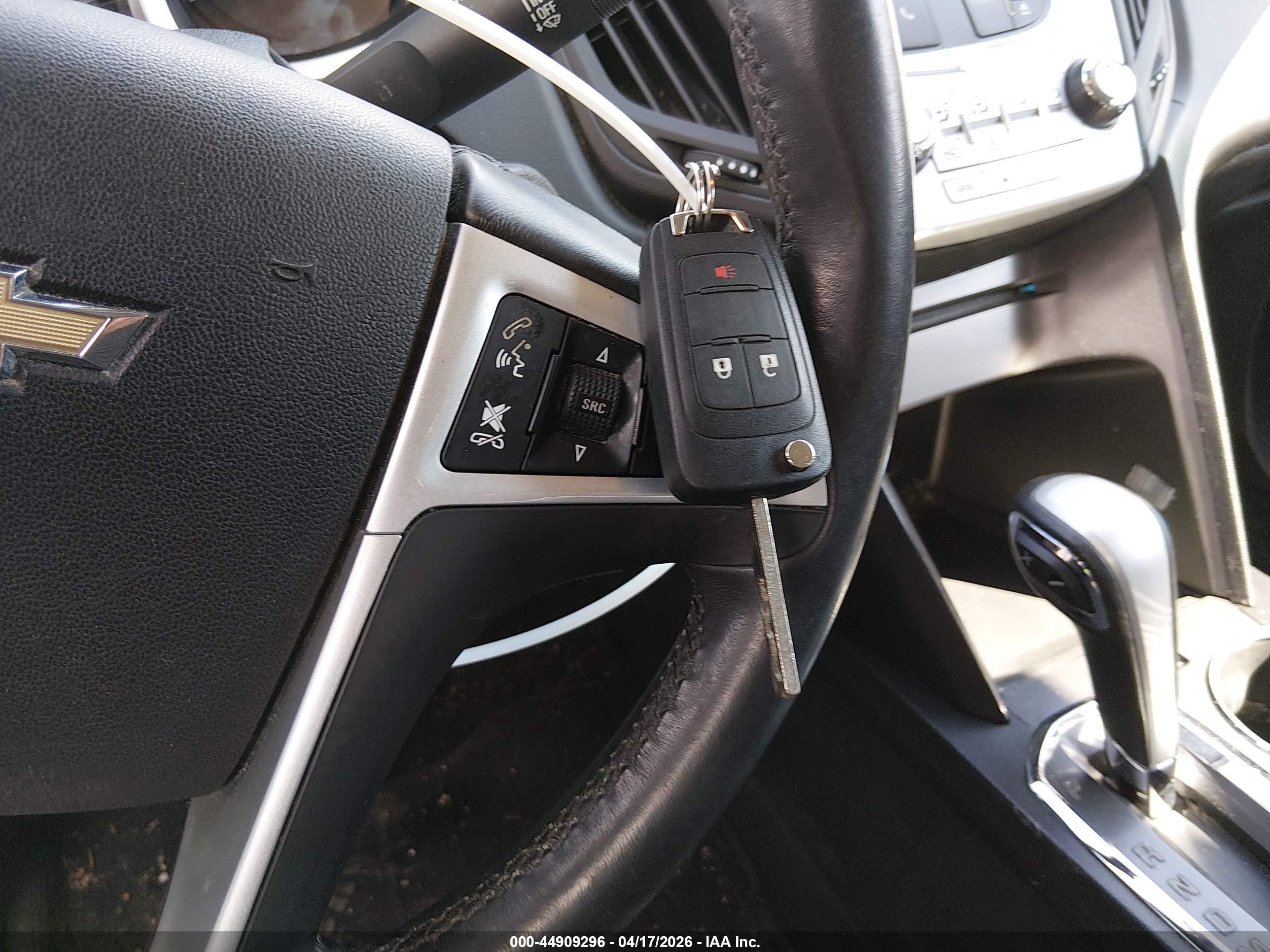 CHEVROLET EQUINOX image 11