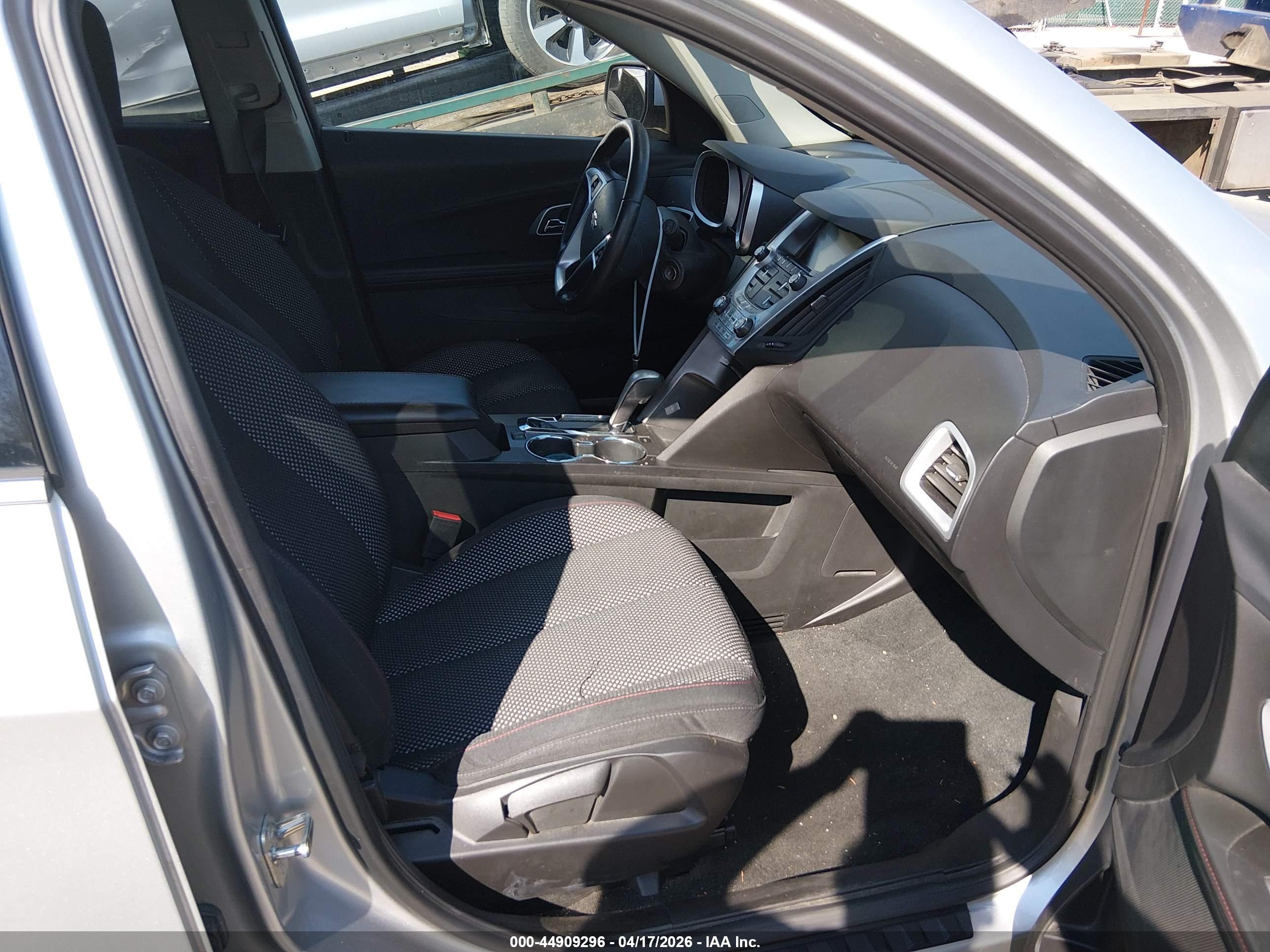 CHEVROLET EQUINOX image 5