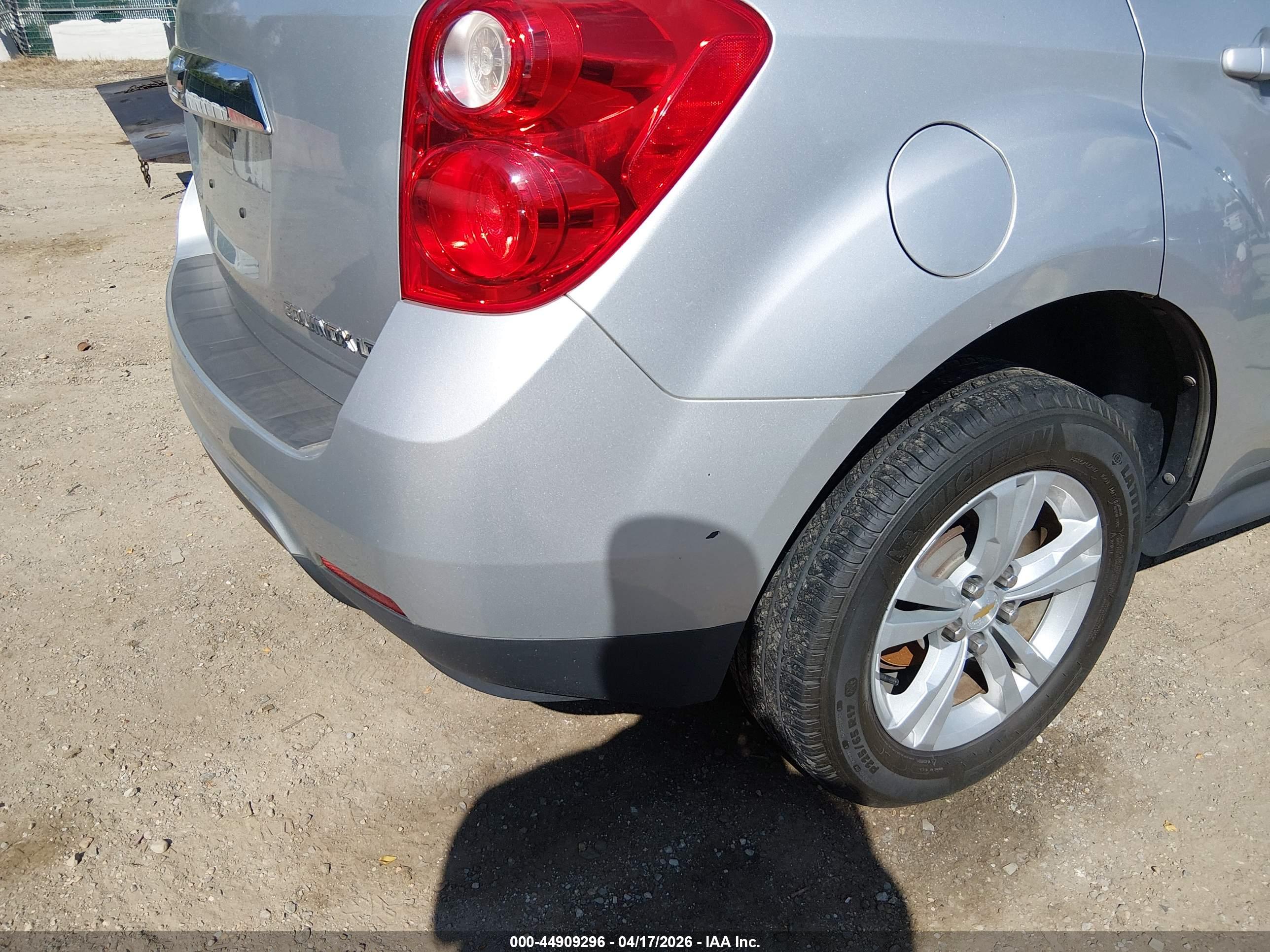 CHEVROLET EQUINOX image 6