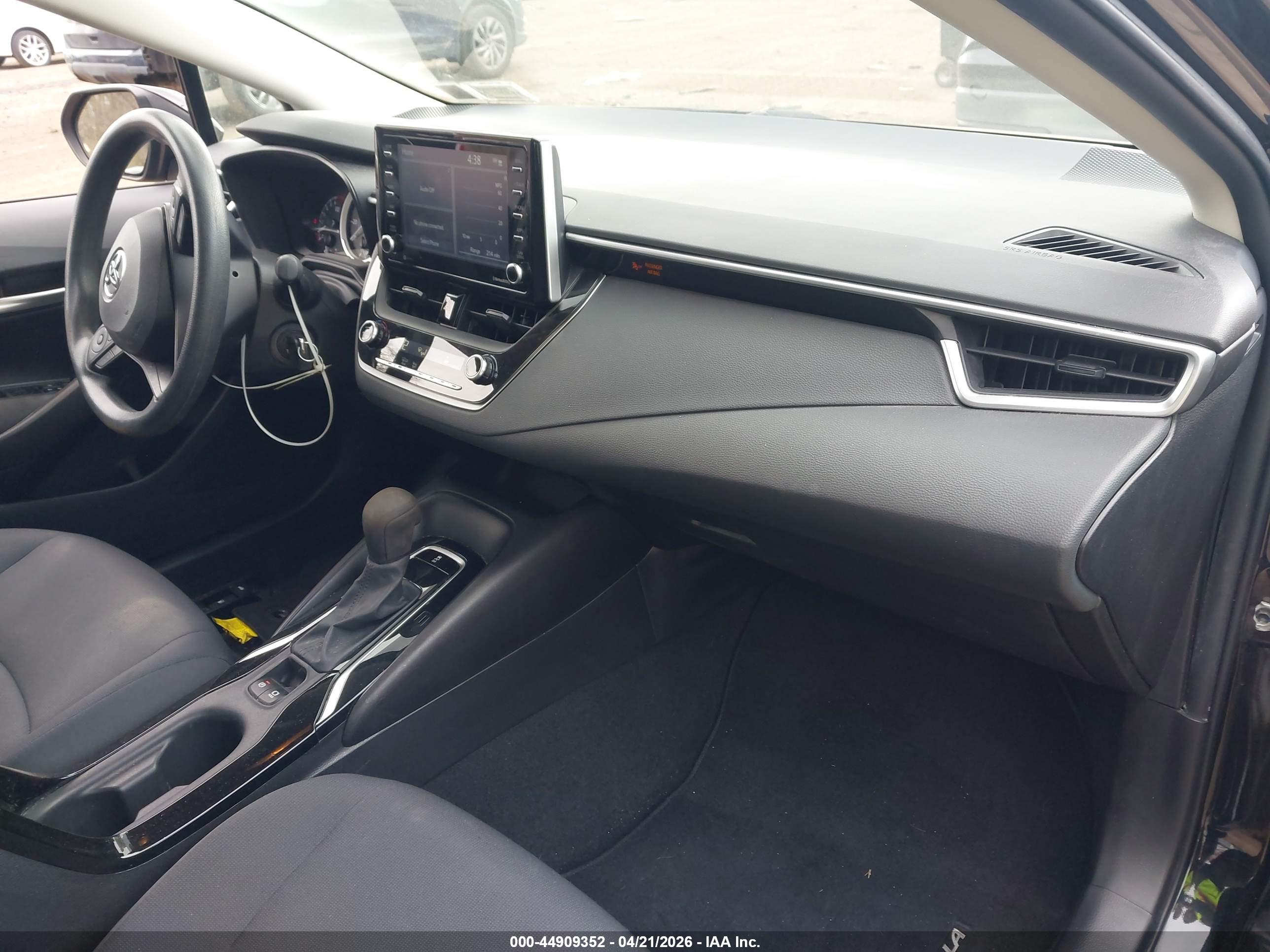 TOYOTA COROLLA image 5