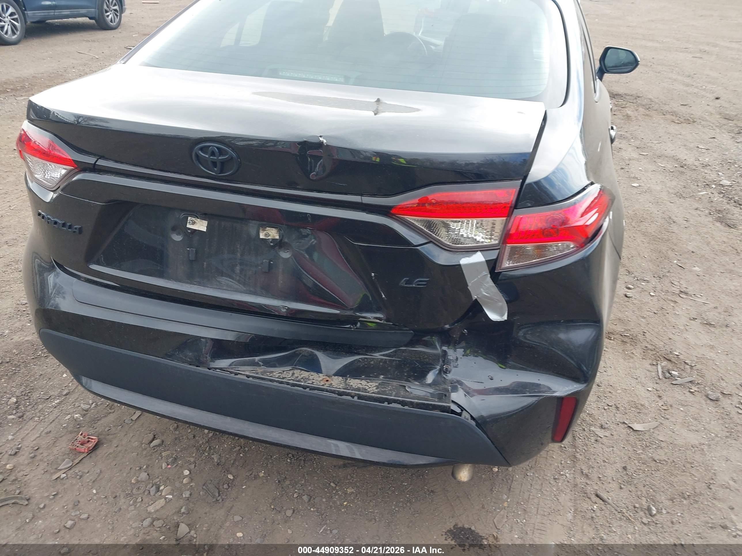 TOYOTA COROLLA image 6