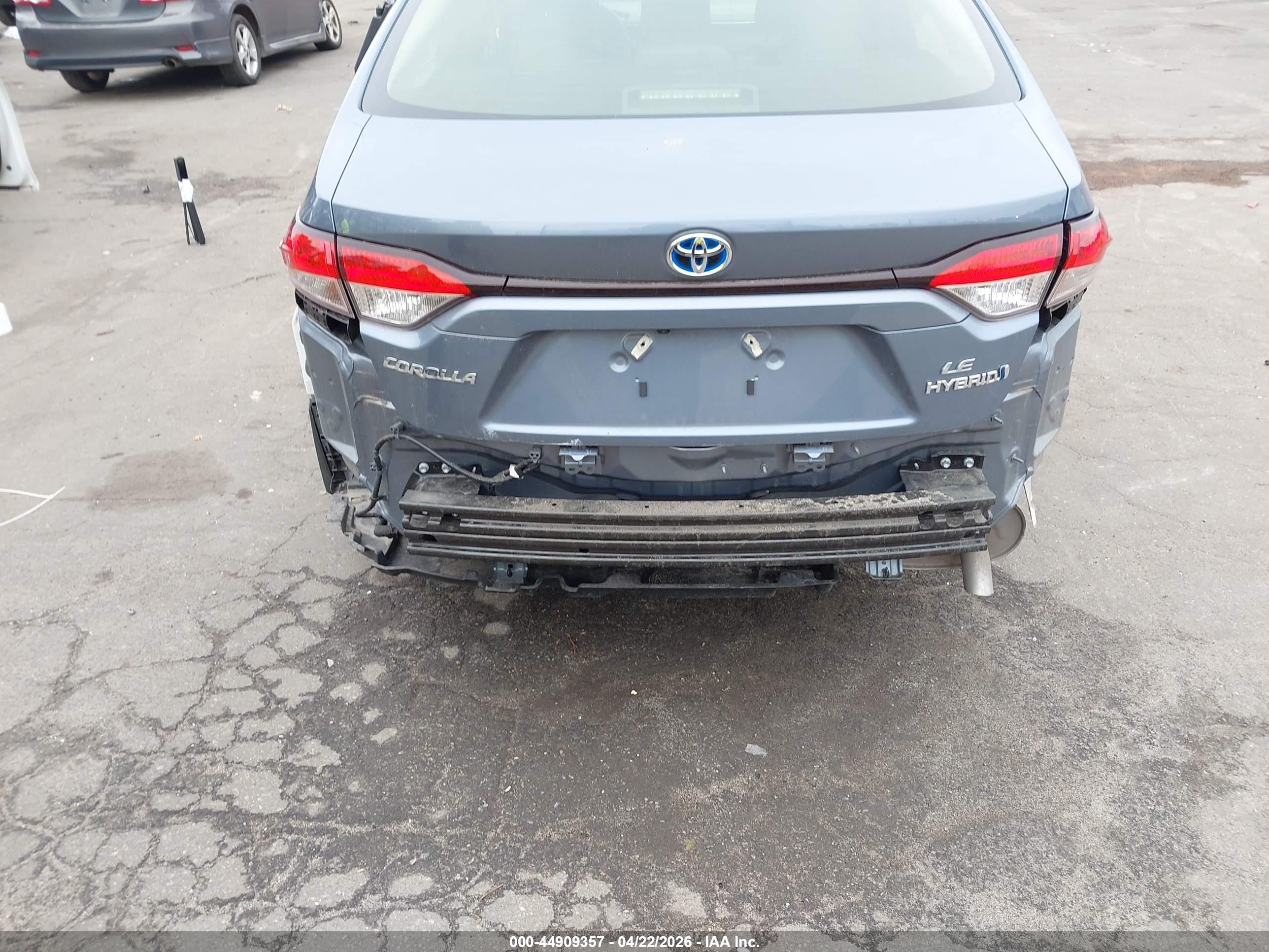 TOYOTA COROLLA image 6