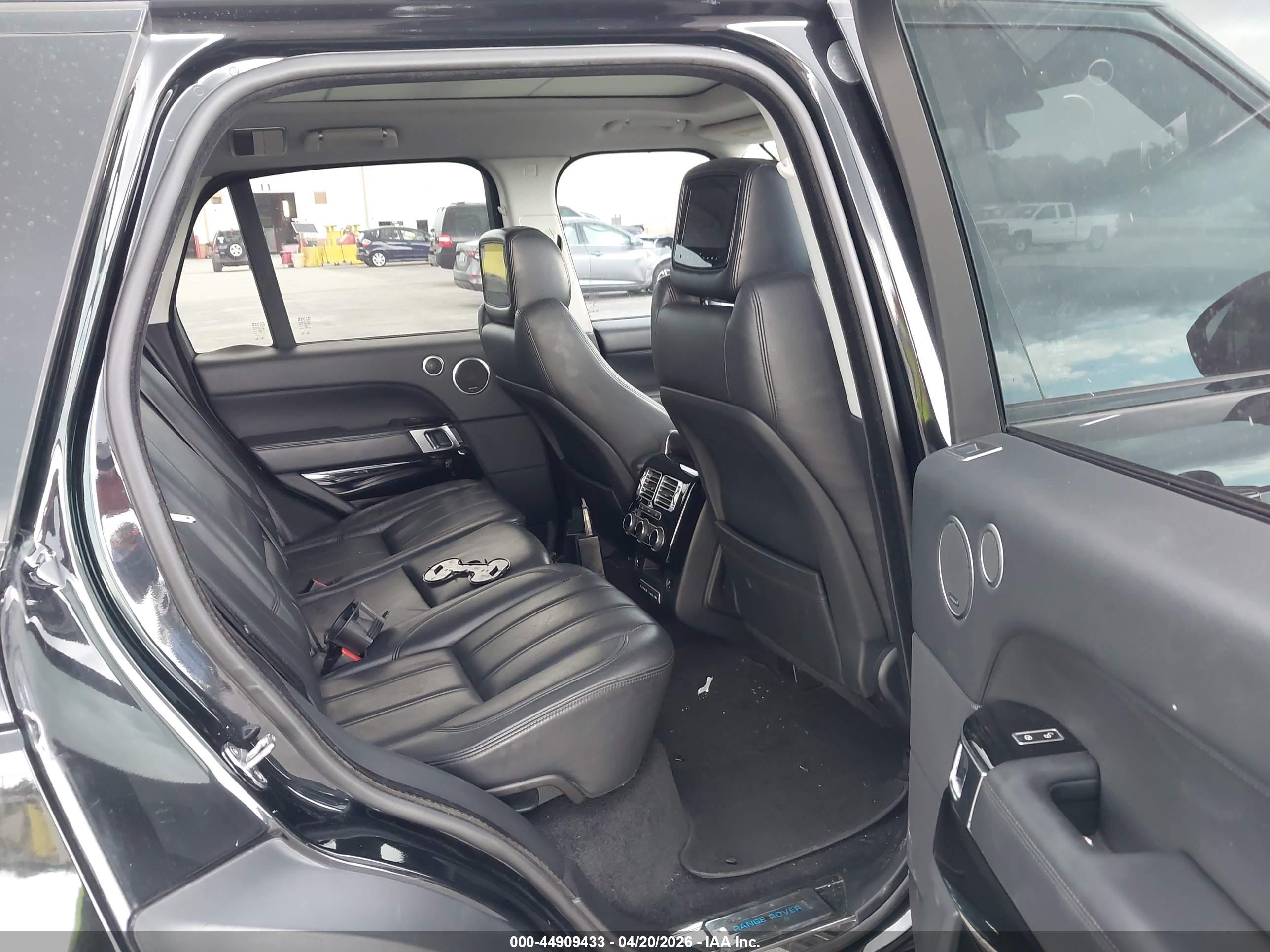 LAND ROVER image 8