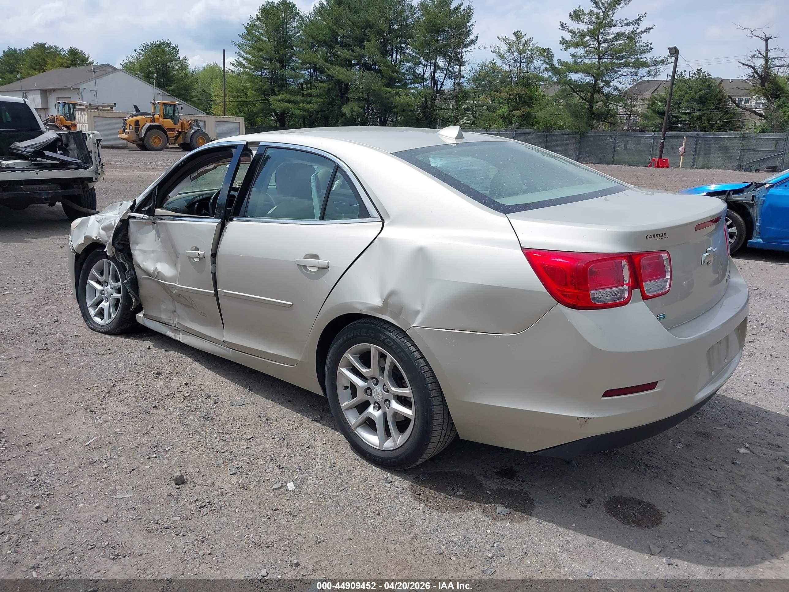 CHEVROLET MALIBU image 3