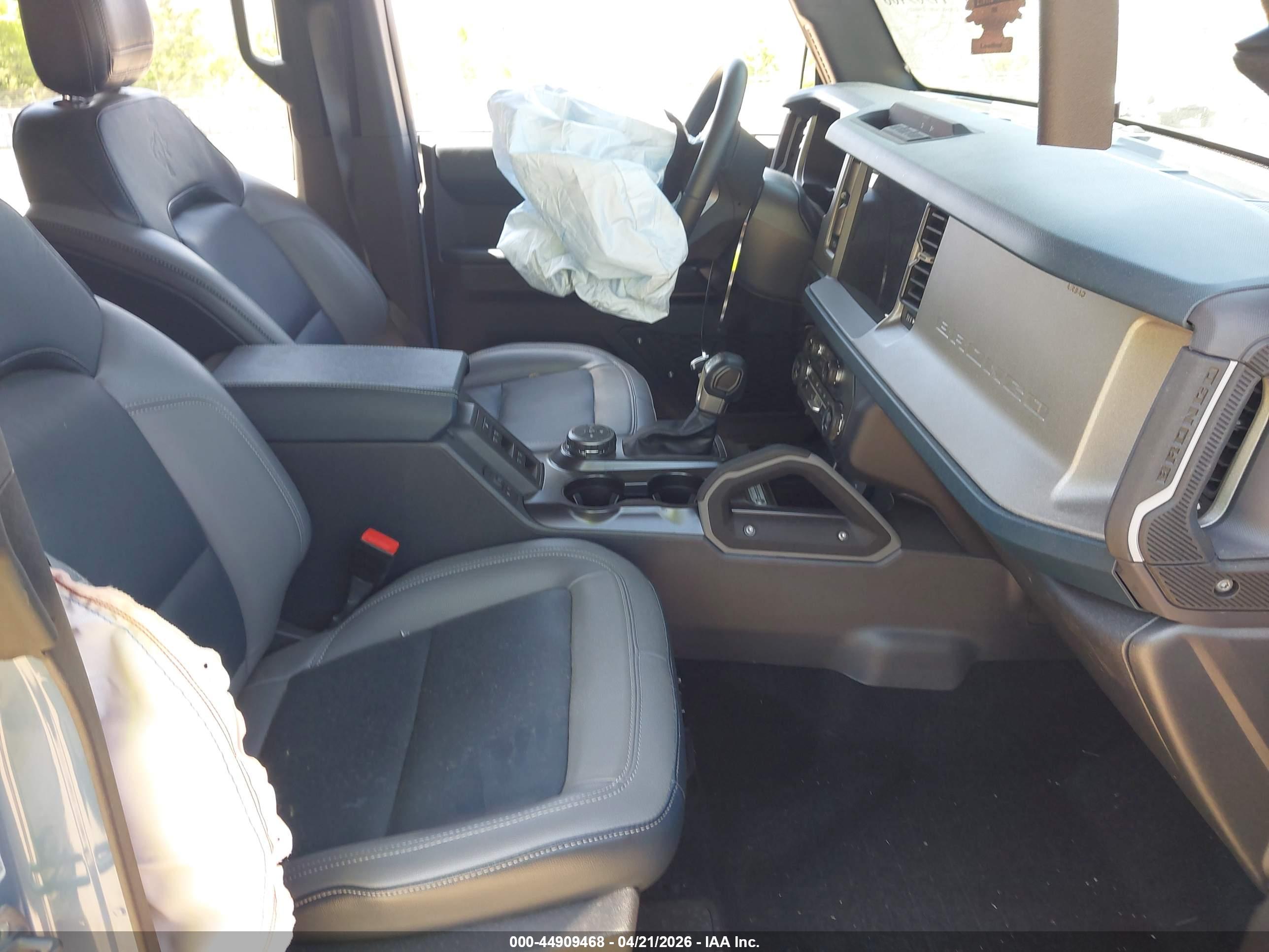 FORD BRONCO image 5