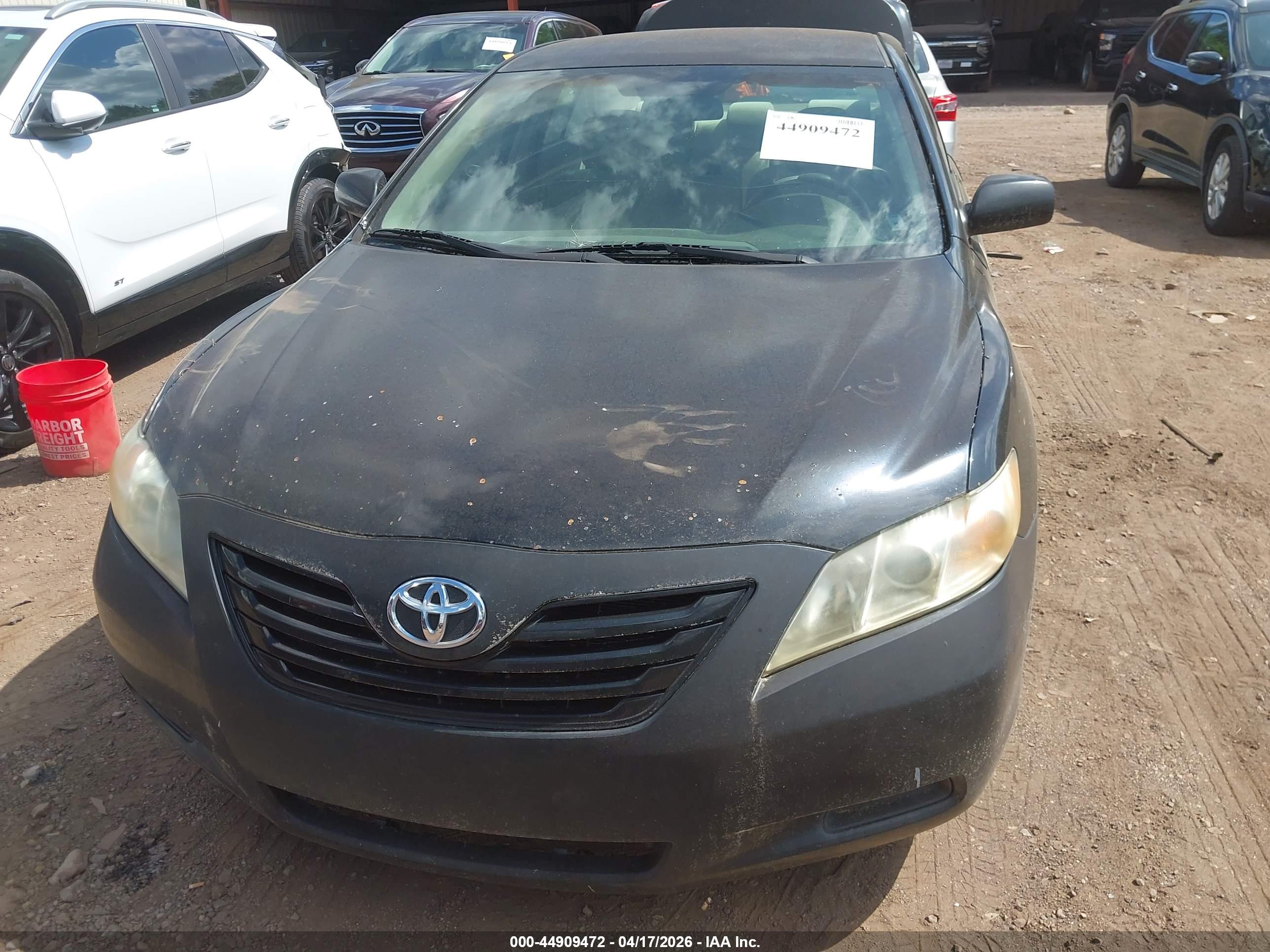TOYOTA CAMRY image 6