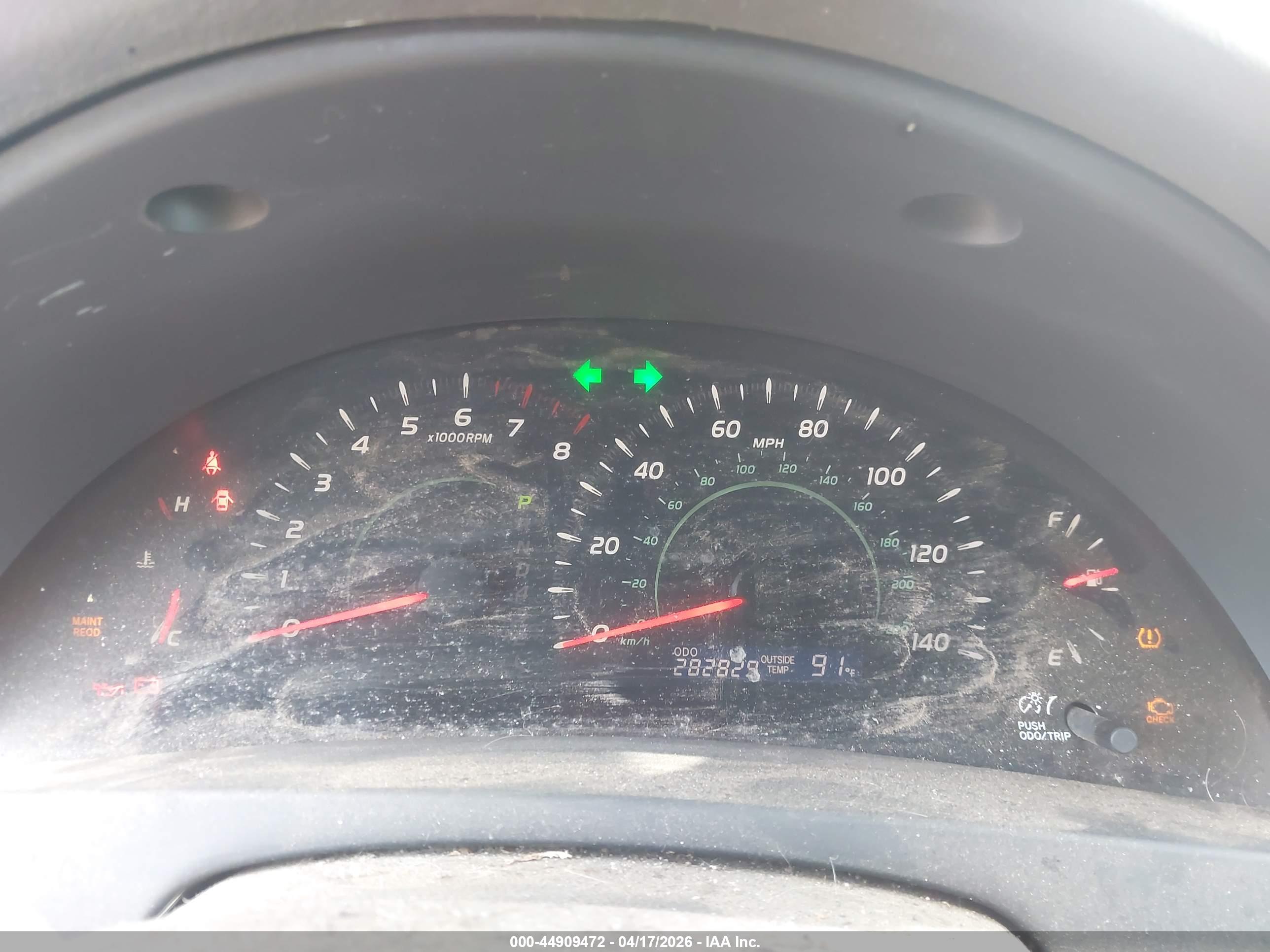 TOYOTA CAMRY image 7