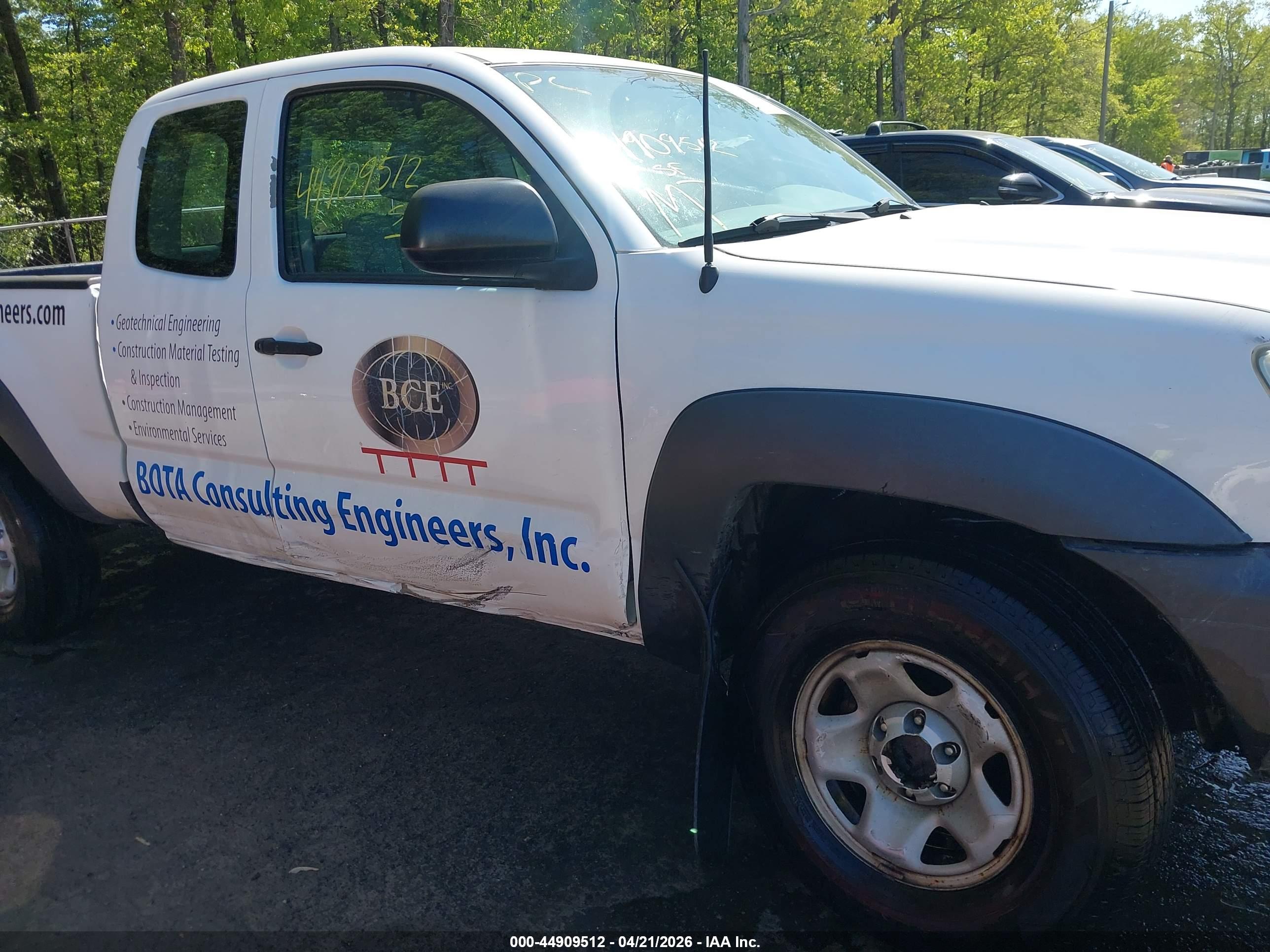 TOYOTA TACOMA image 6