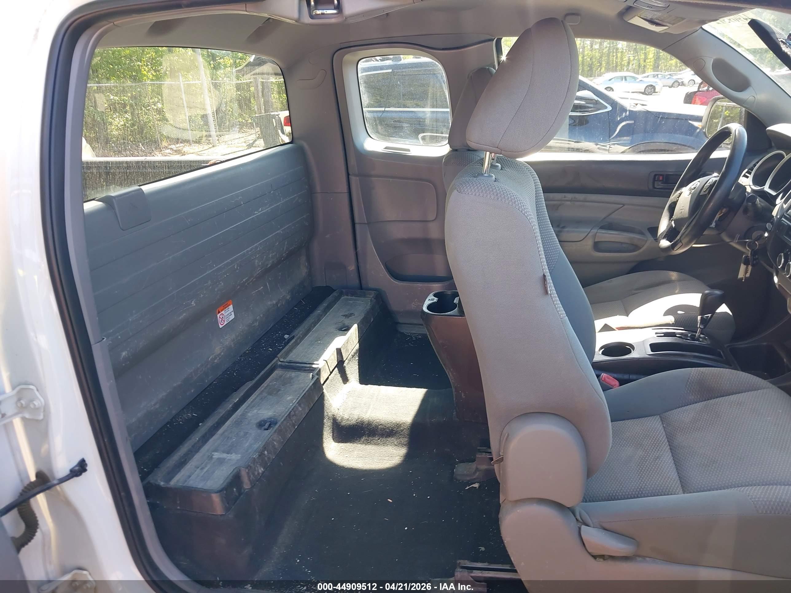 TOYOTA TACOMA image 8