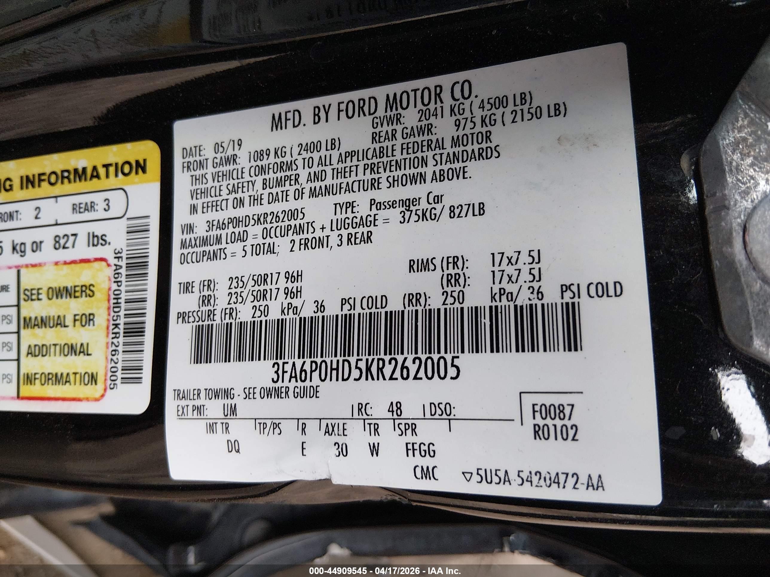 FORD FUSION image 9