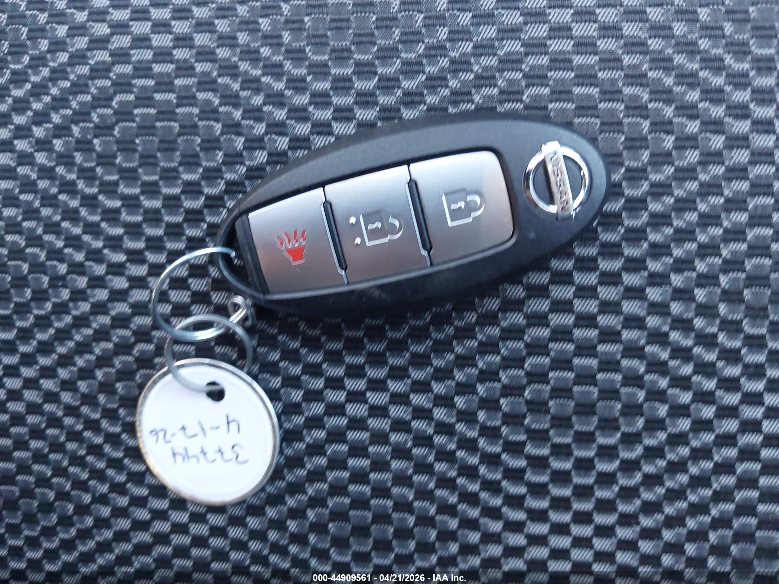 NISSAN ROGUE image 11