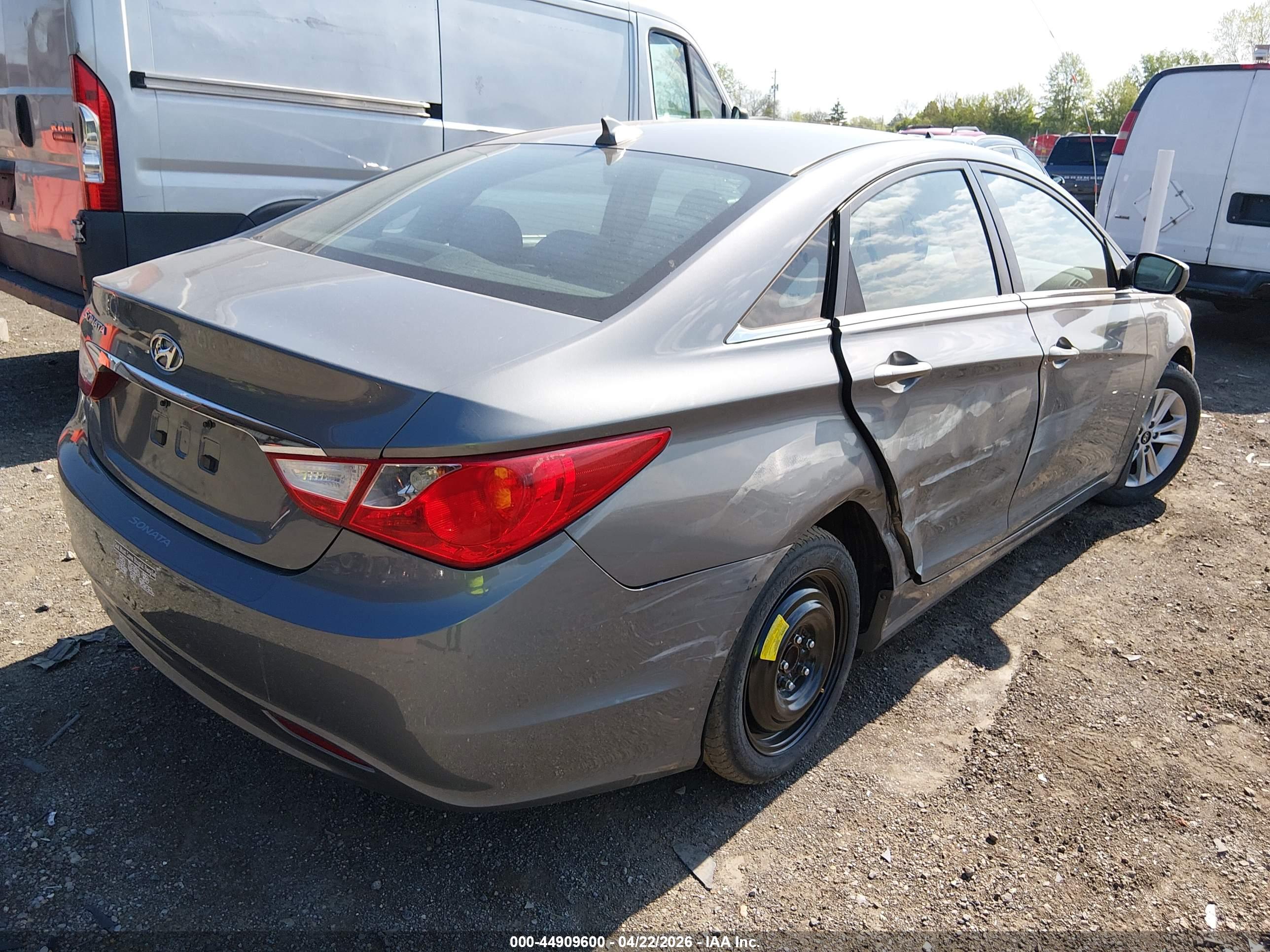 HYUNDAI SONATA image 4
