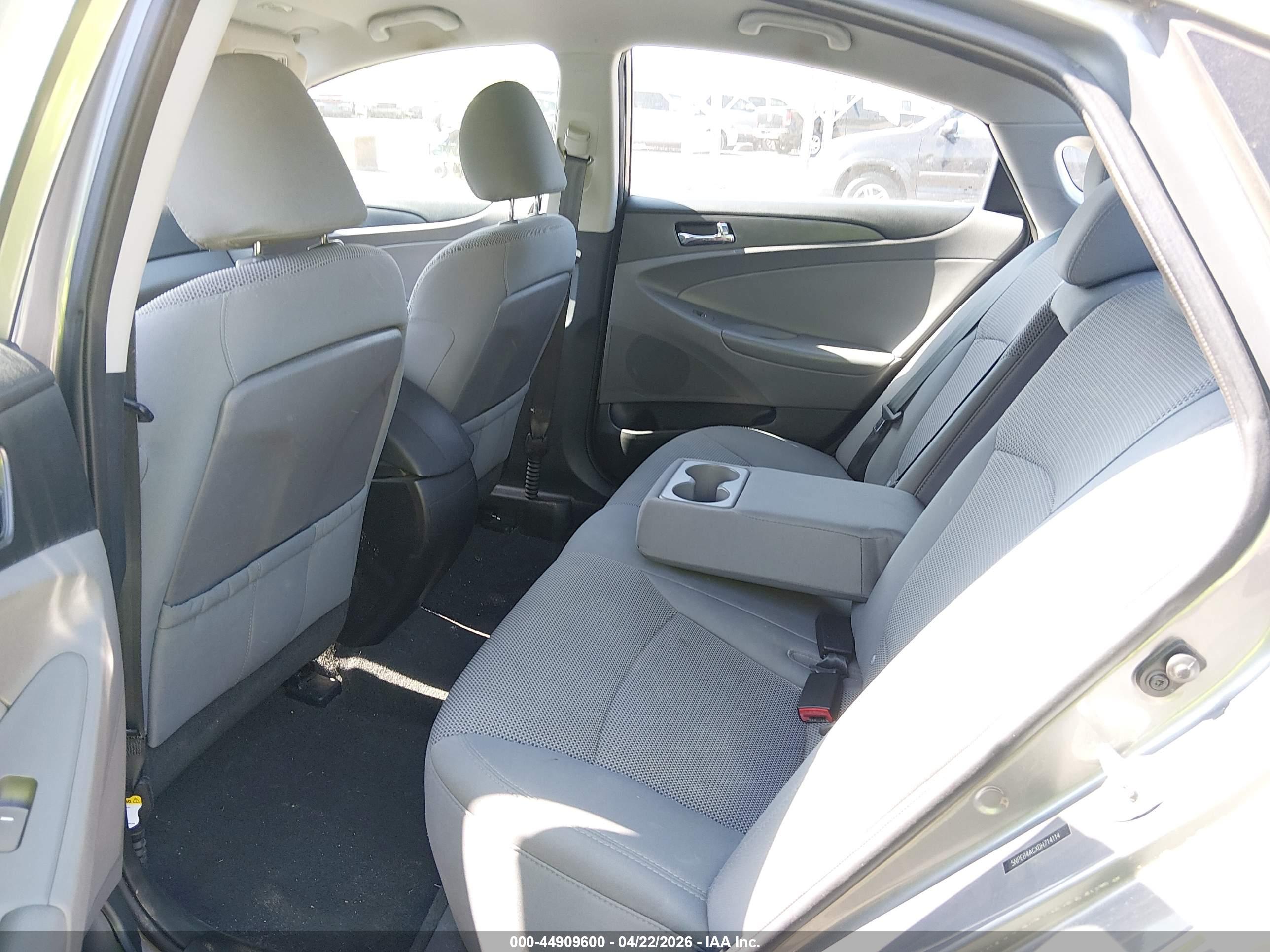 HYUNDAI SONATA image 8