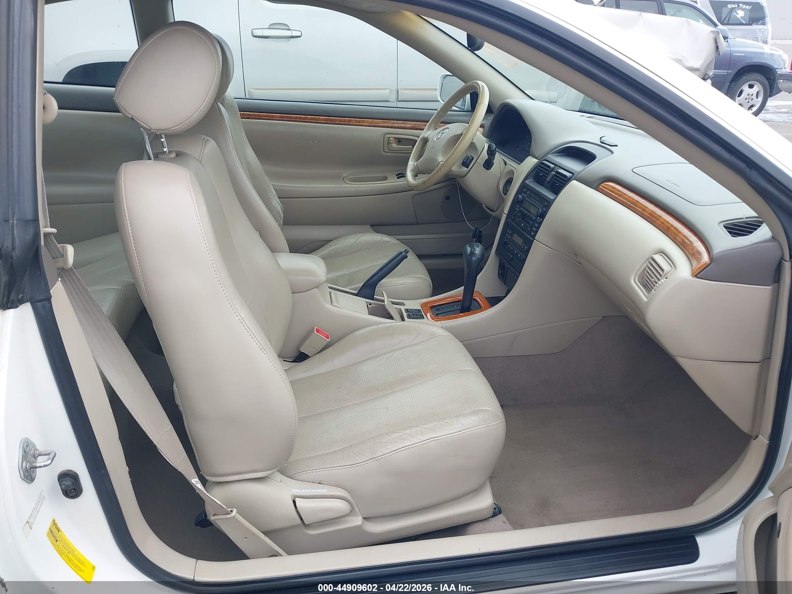 TOYOTA CAMRY image 5